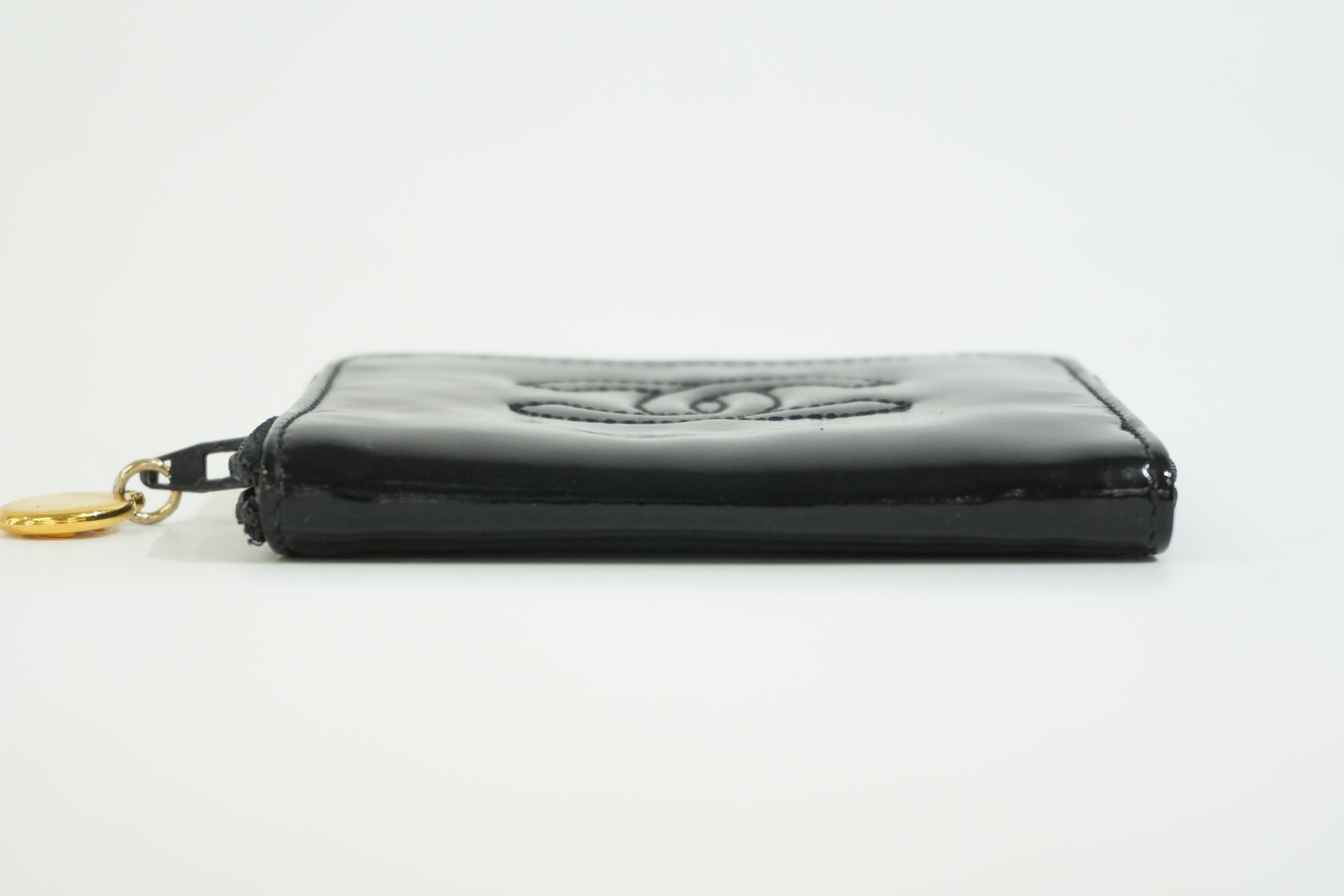 Pre-owned Chanel Patent Zippy Card Holder Black