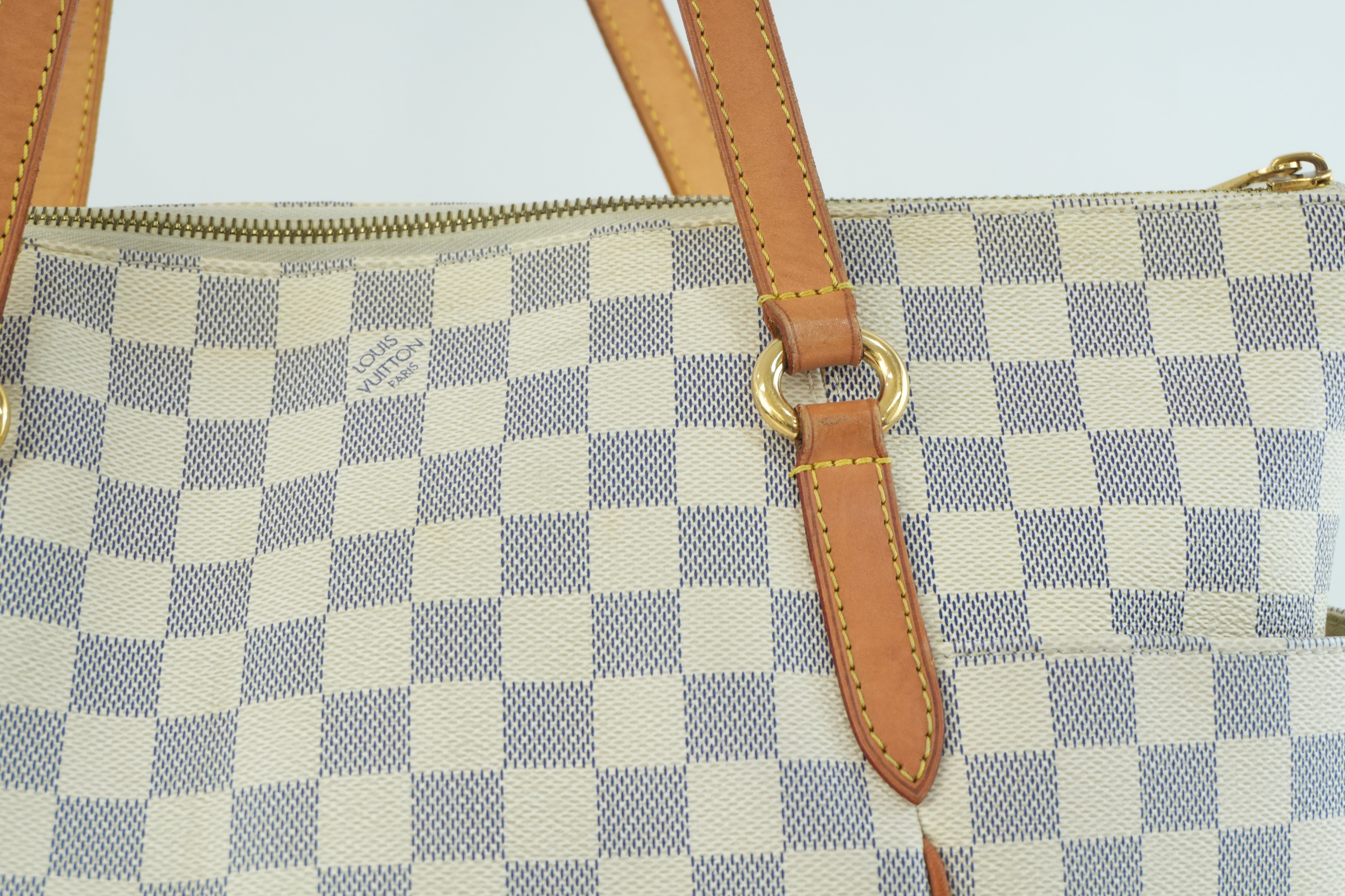 Pre-owned Louis Vuitton Damier Azur Totally MM Tote Bag
