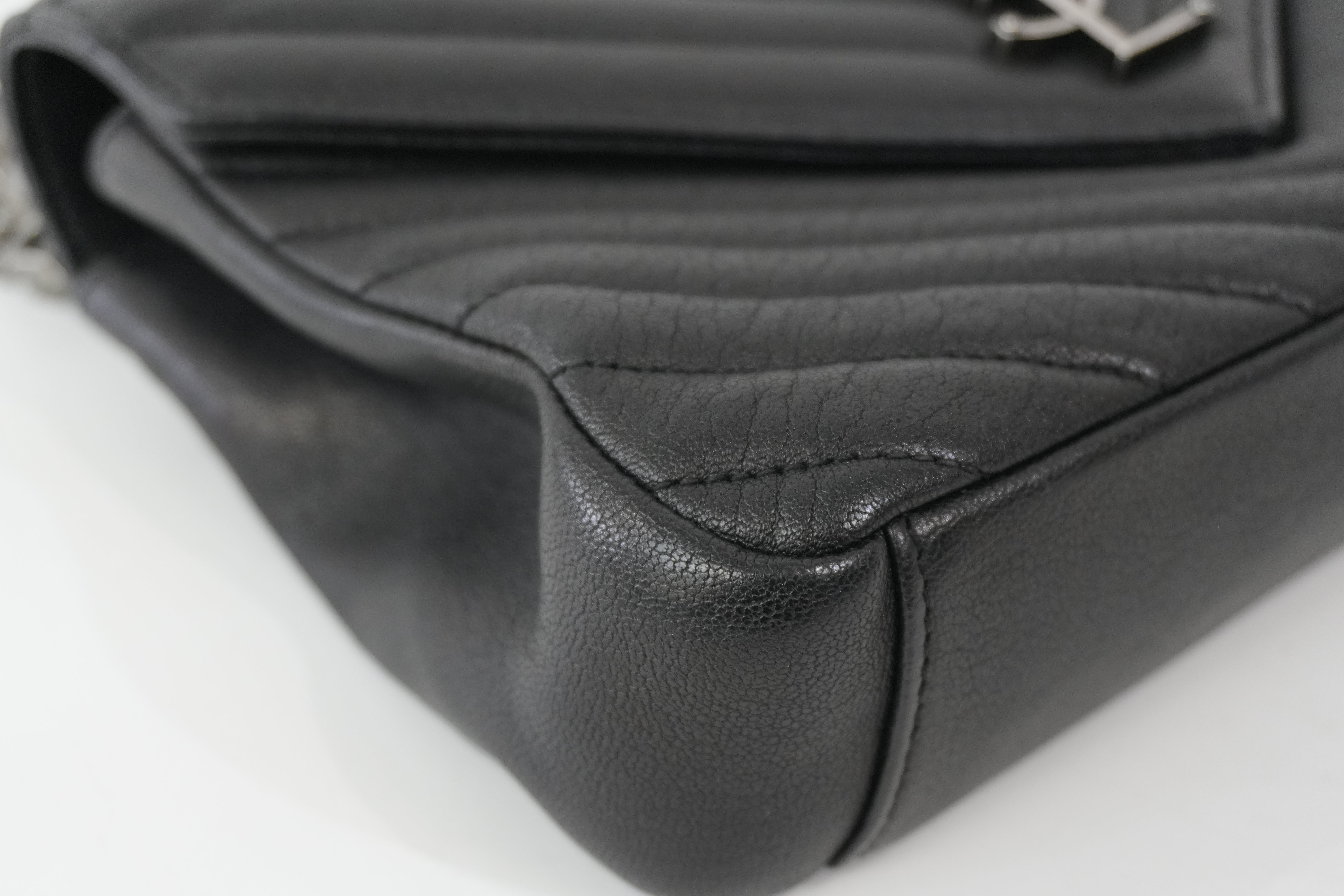 Pre-Owned Yves Saint Laurent Quilted College Chain Crossbody Black