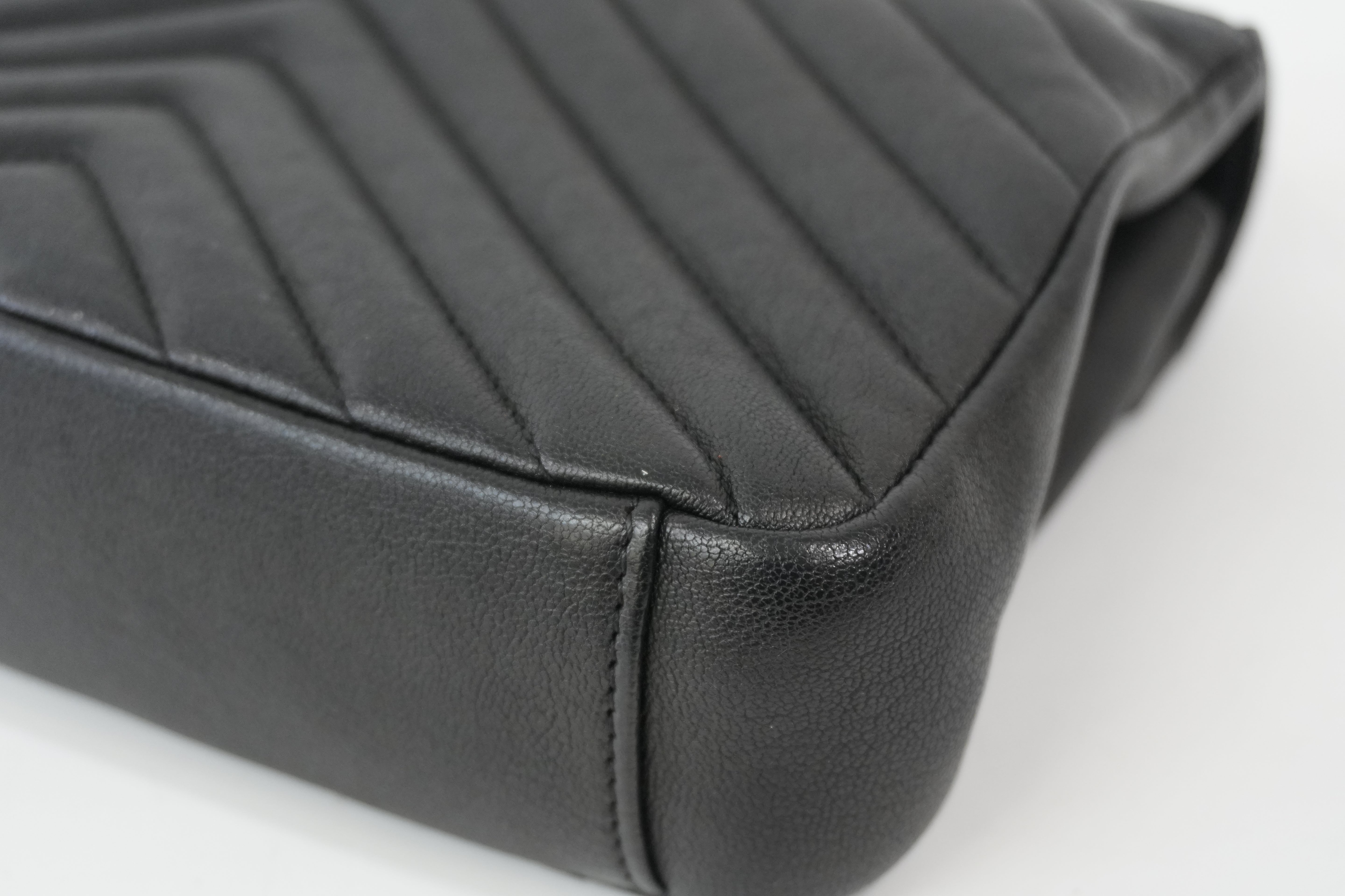 Pre-Owned Yves Saint Laurent Quilted College Chain Crossbody Black