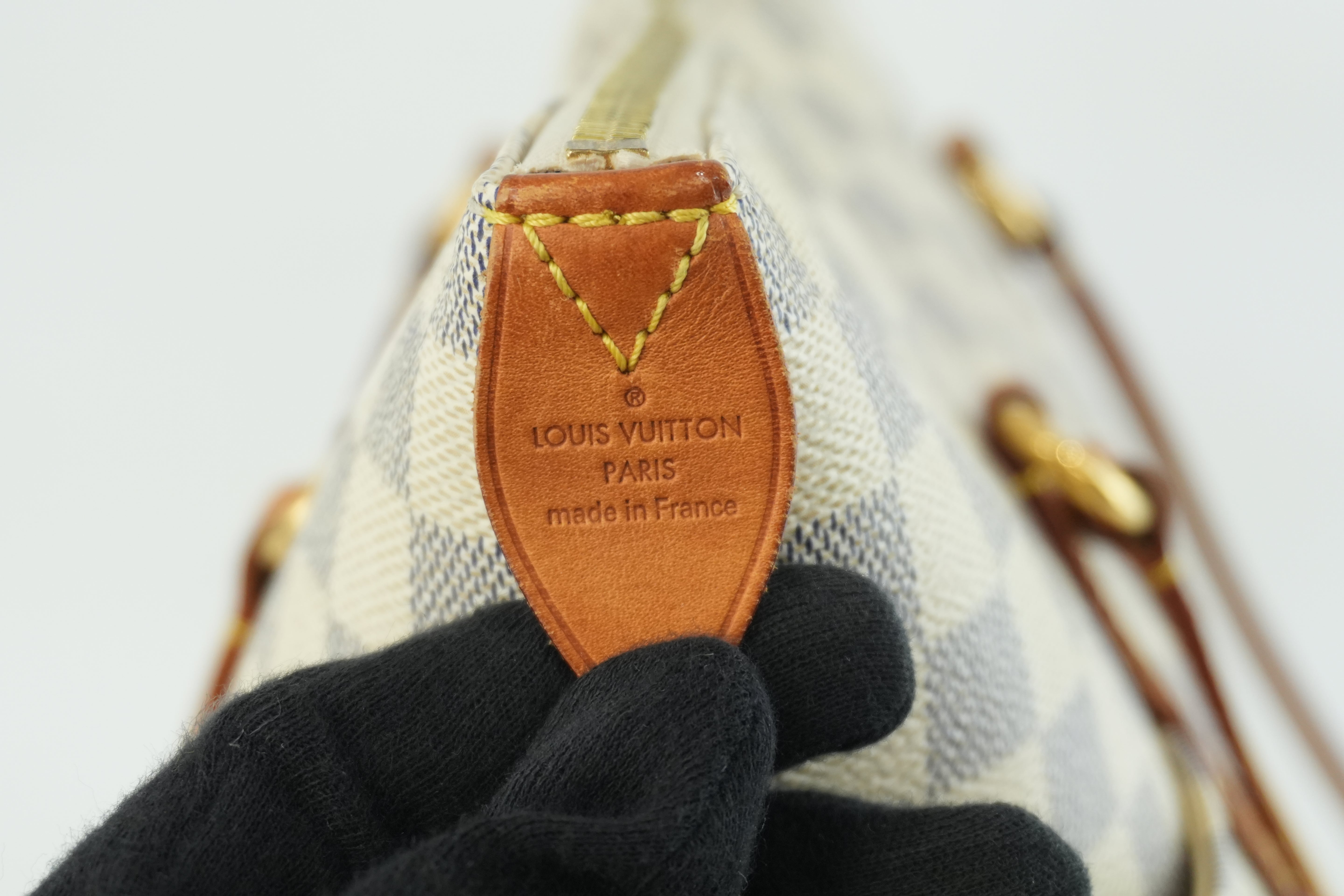 Pre-owned Louis Vuitton Damier Azur Totally MM Tote Bag