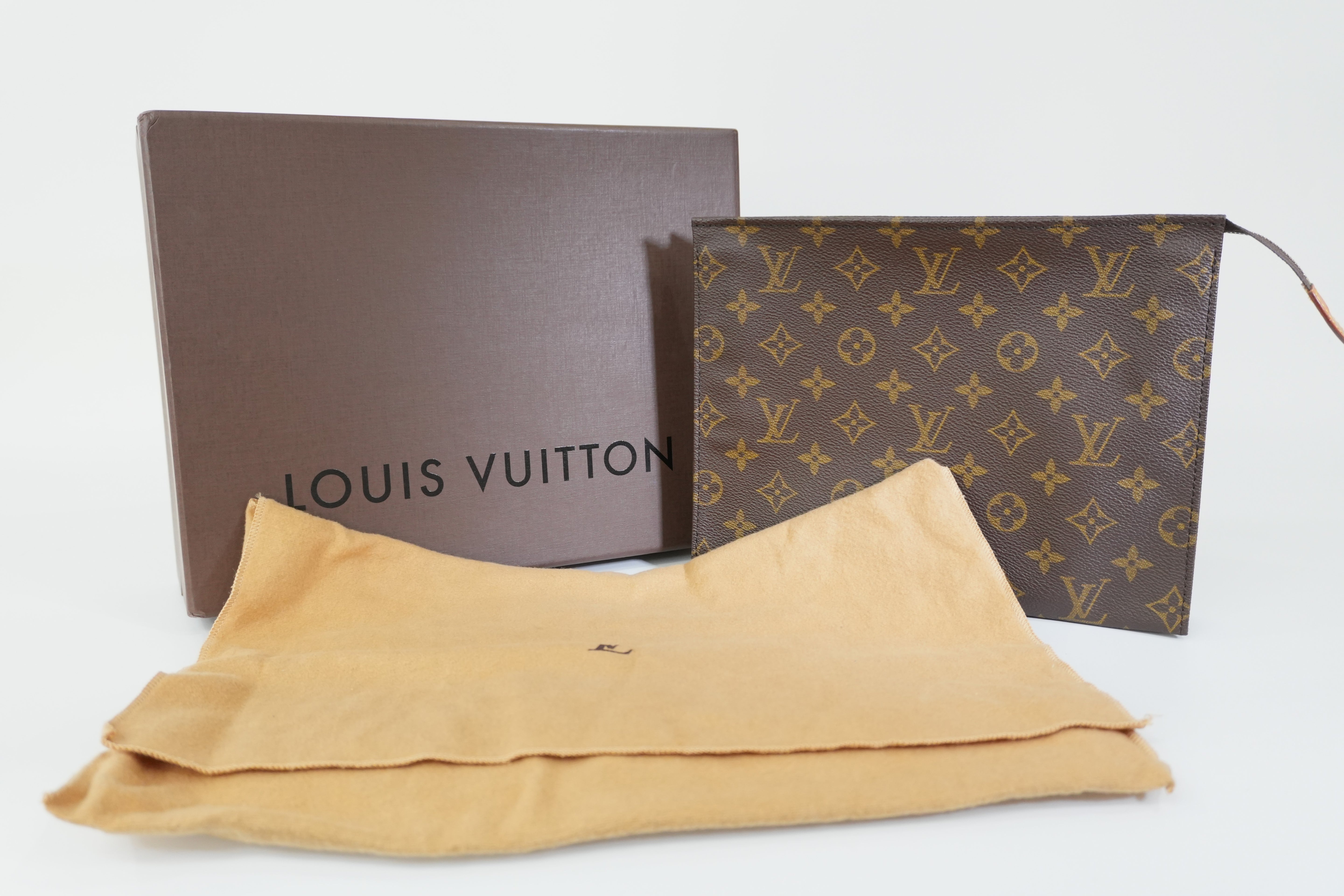 Pre-owned Louis Vuitton Monogram Toiletry 26 Pouch