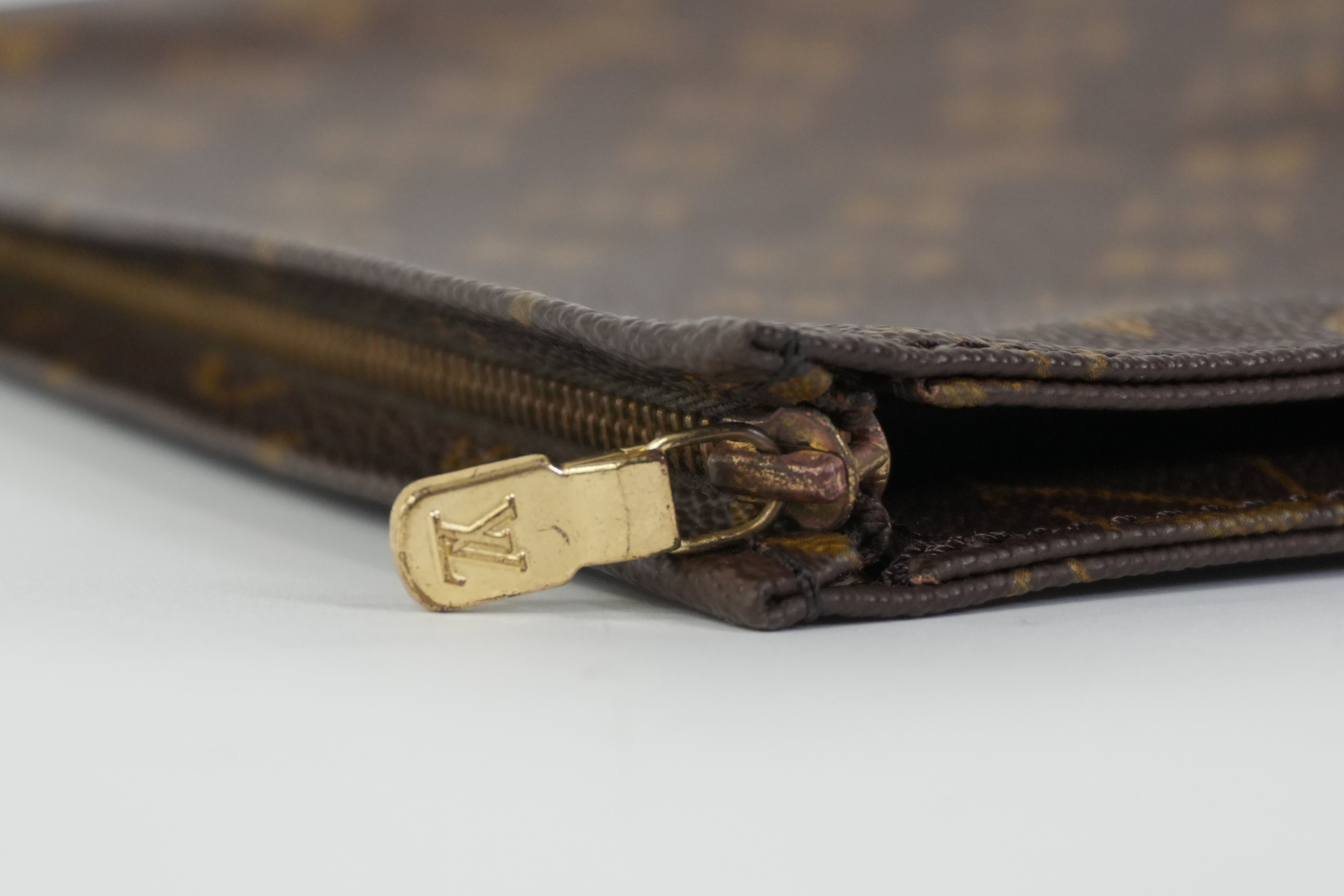 Pre-owned Louis Vuitton Monogram Toiletry 26 Pouch