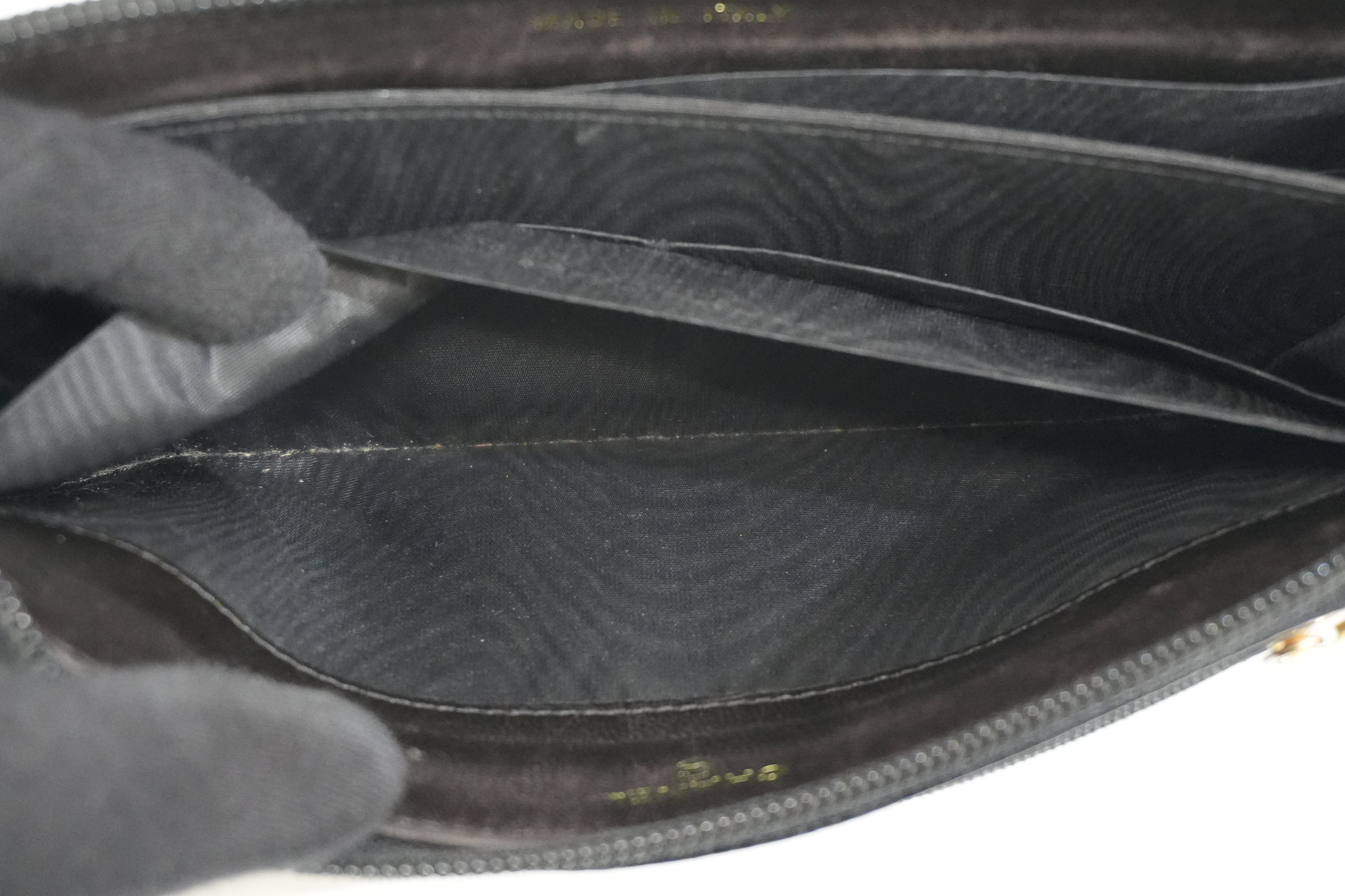 Pre-owned Chanel Caviar Skin Zippy Long Wallet Black