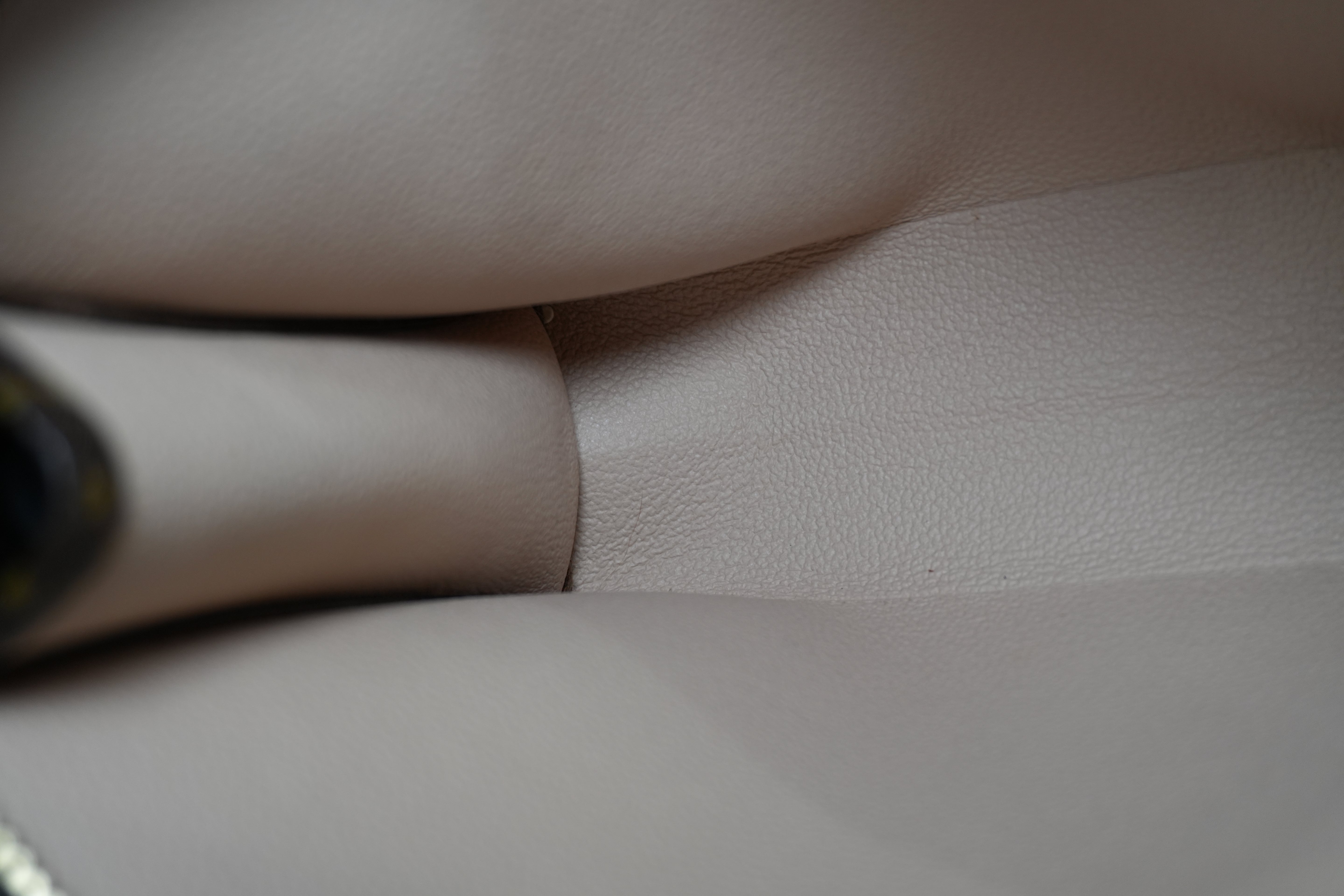 Pre-owned Louis Vuitton Monogram Toiletry 19 Pouch