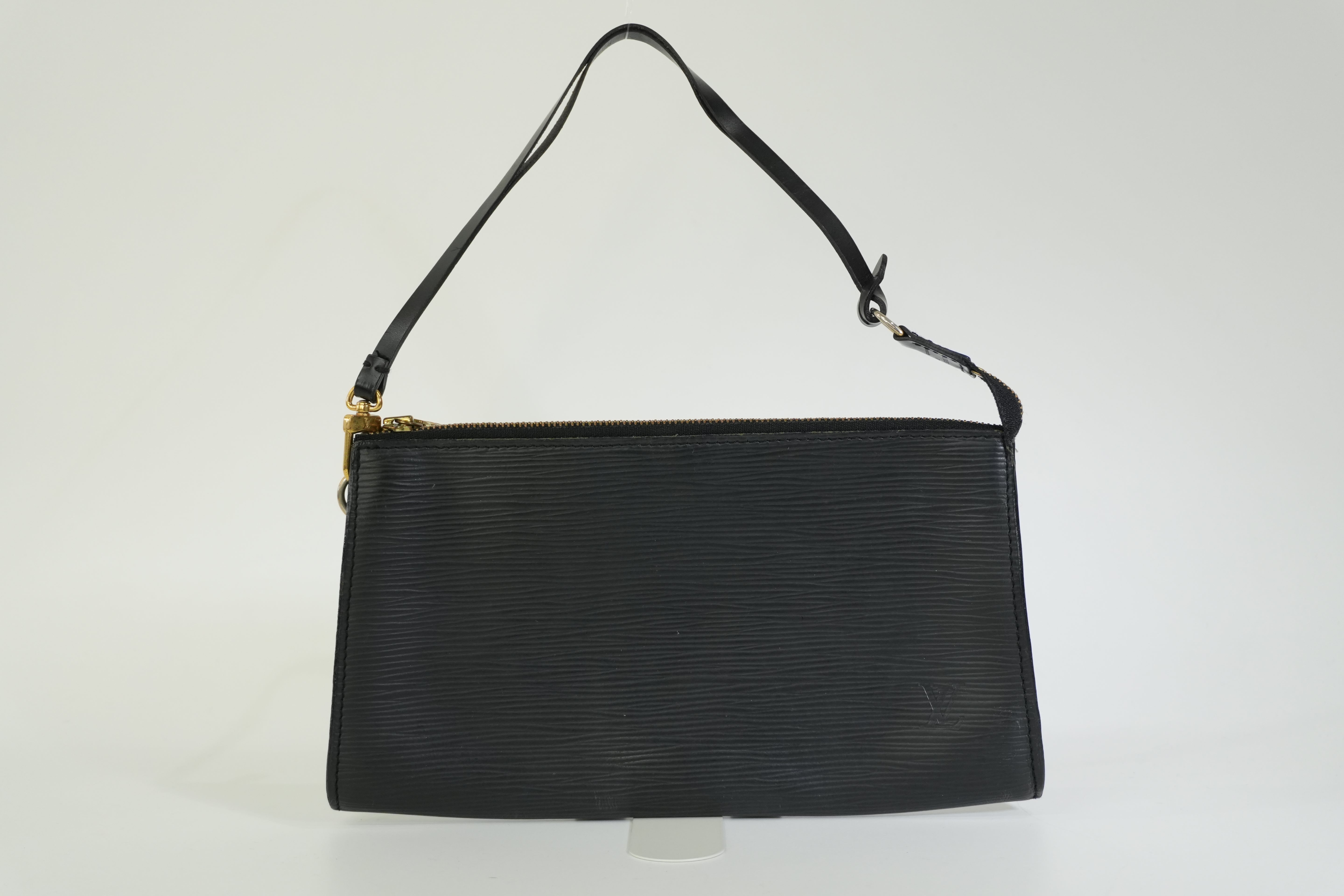Pre-owned Louis Vuitton Epi Pochette Accessories Handbag Black