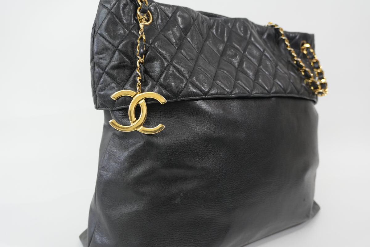 Pre-Owned Chanel Quilted Foldover Chain Tote Bag Black