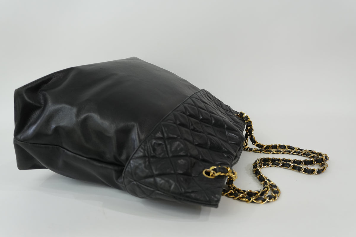Pre-Owned Chanel Quilted Foldover Chain Tote Bag Black