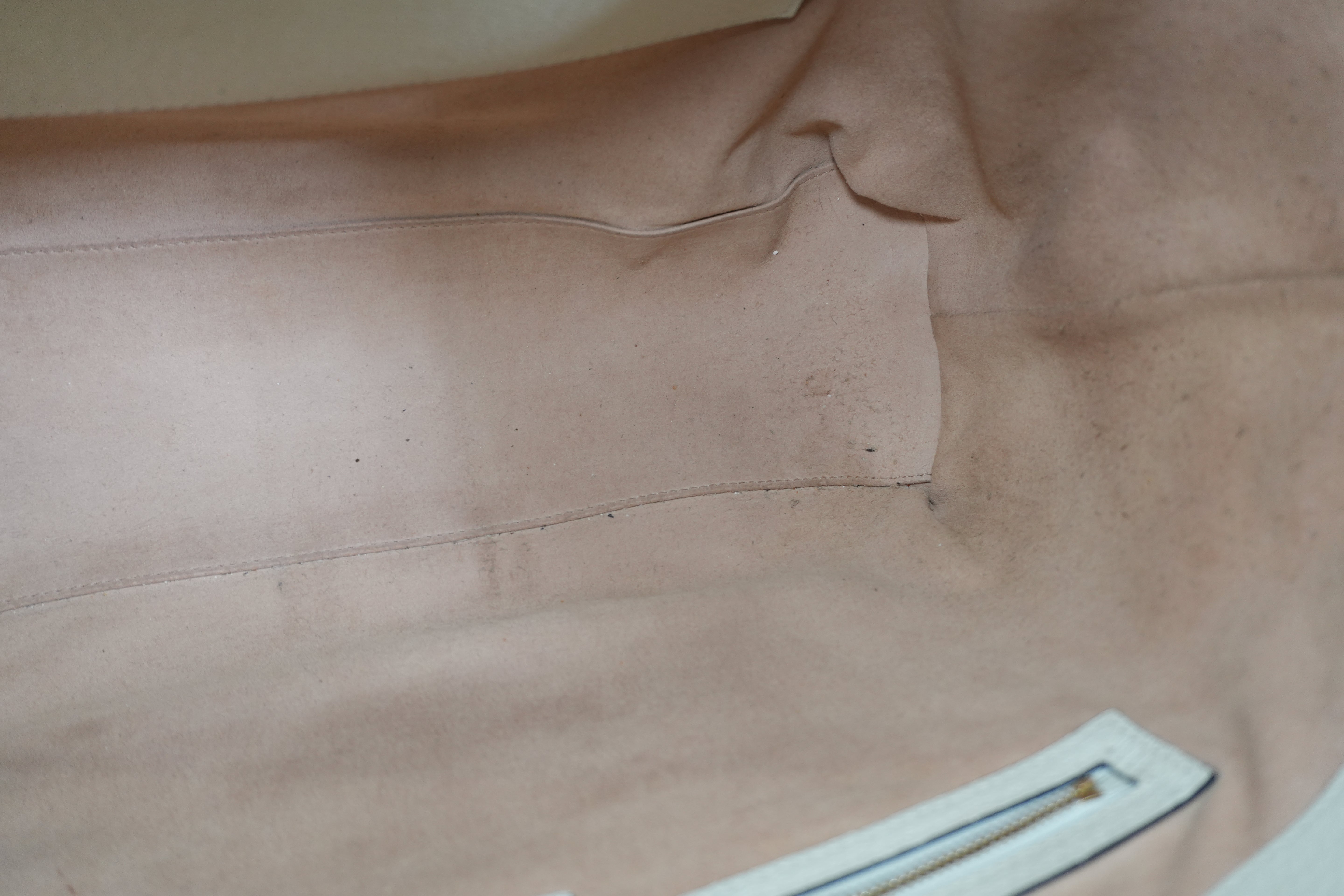 Pre-owned Gucci Guccisima Tote Bag White