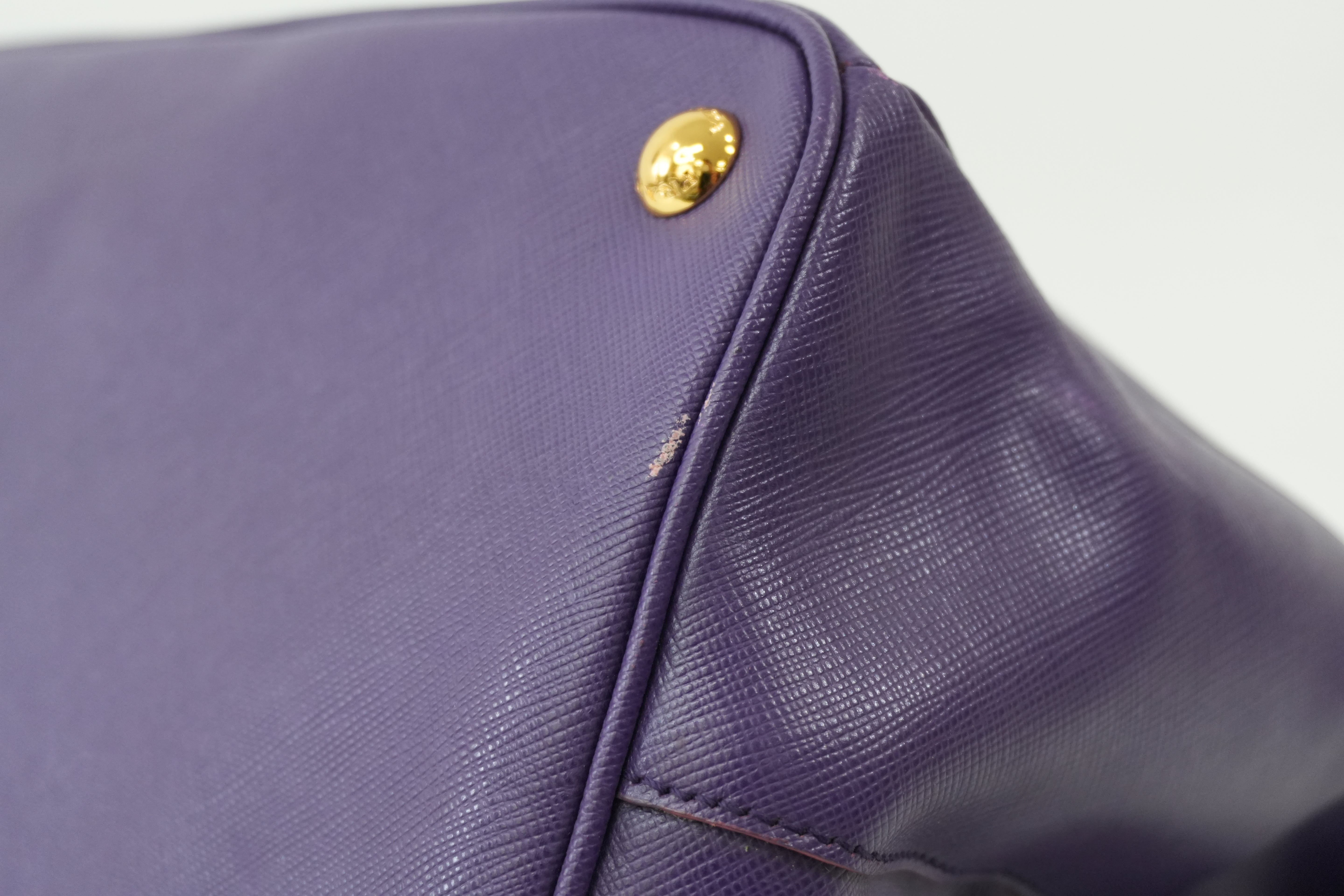 Pre-Owned Prada Saffiano Lux Galleria Double Zip Handbag Purple