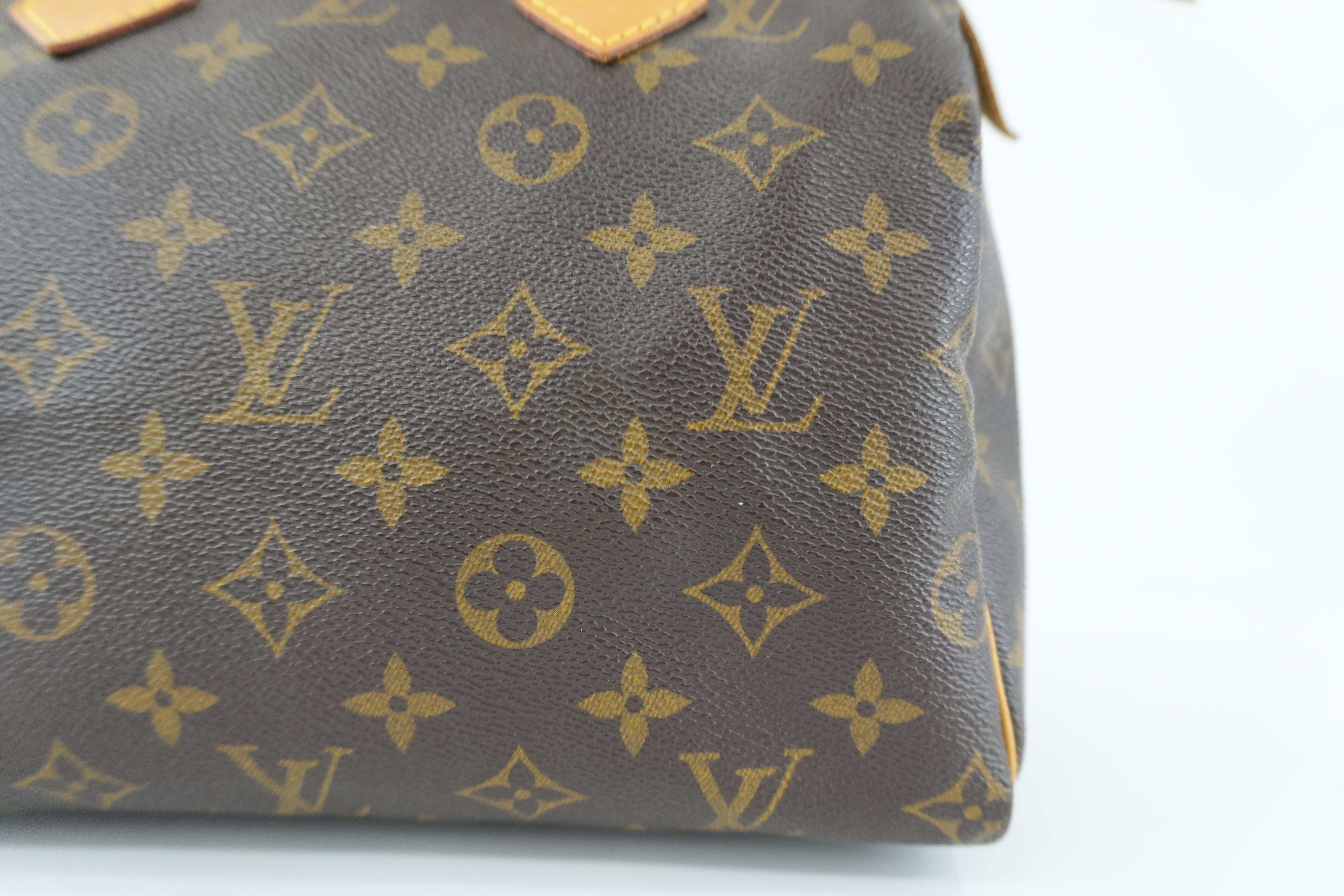 Louis Vuitton Monogram Speedy 25 Used