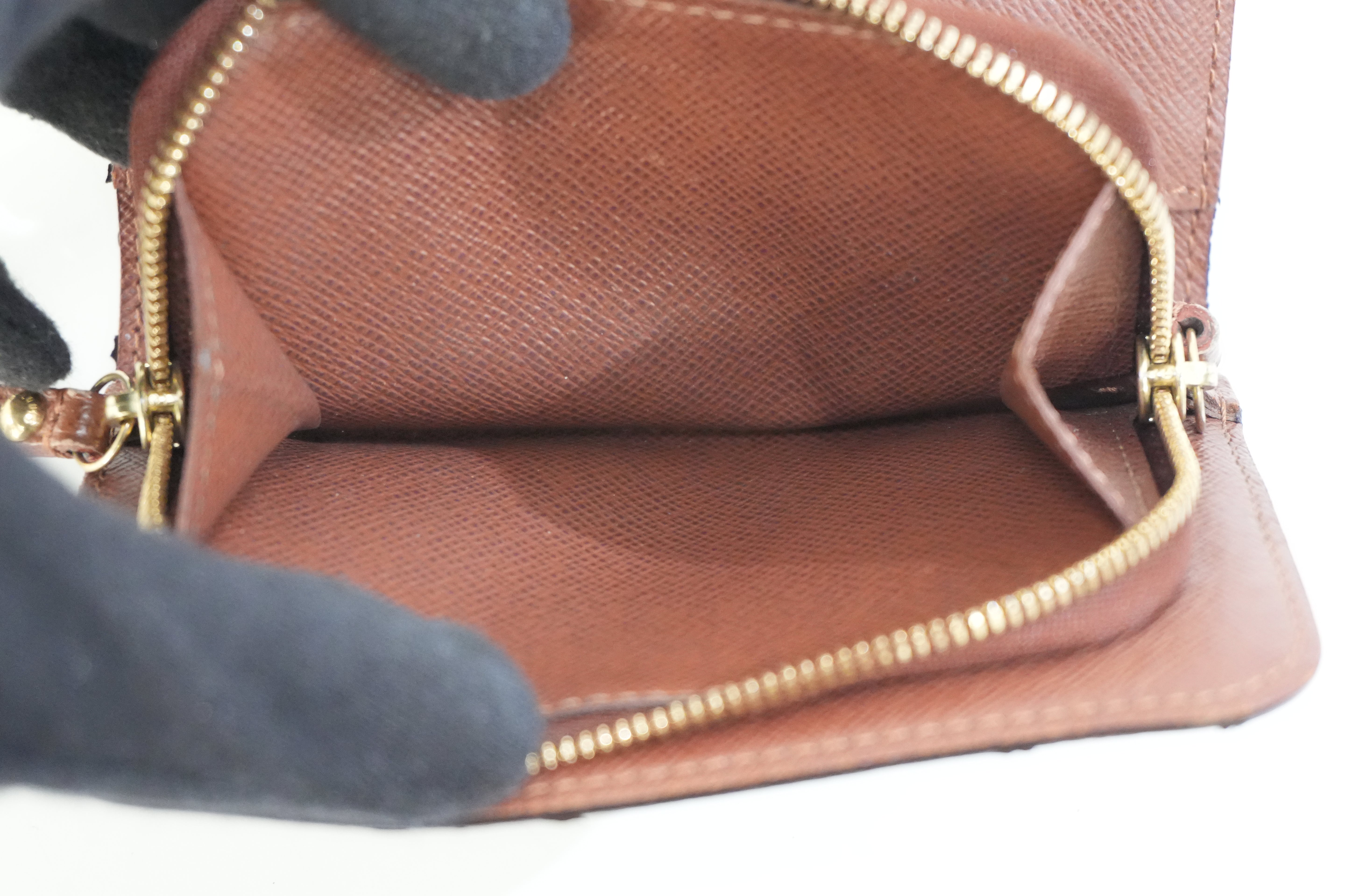 Pre-owed Louis Vuitton Monogram Zippy Coin Case