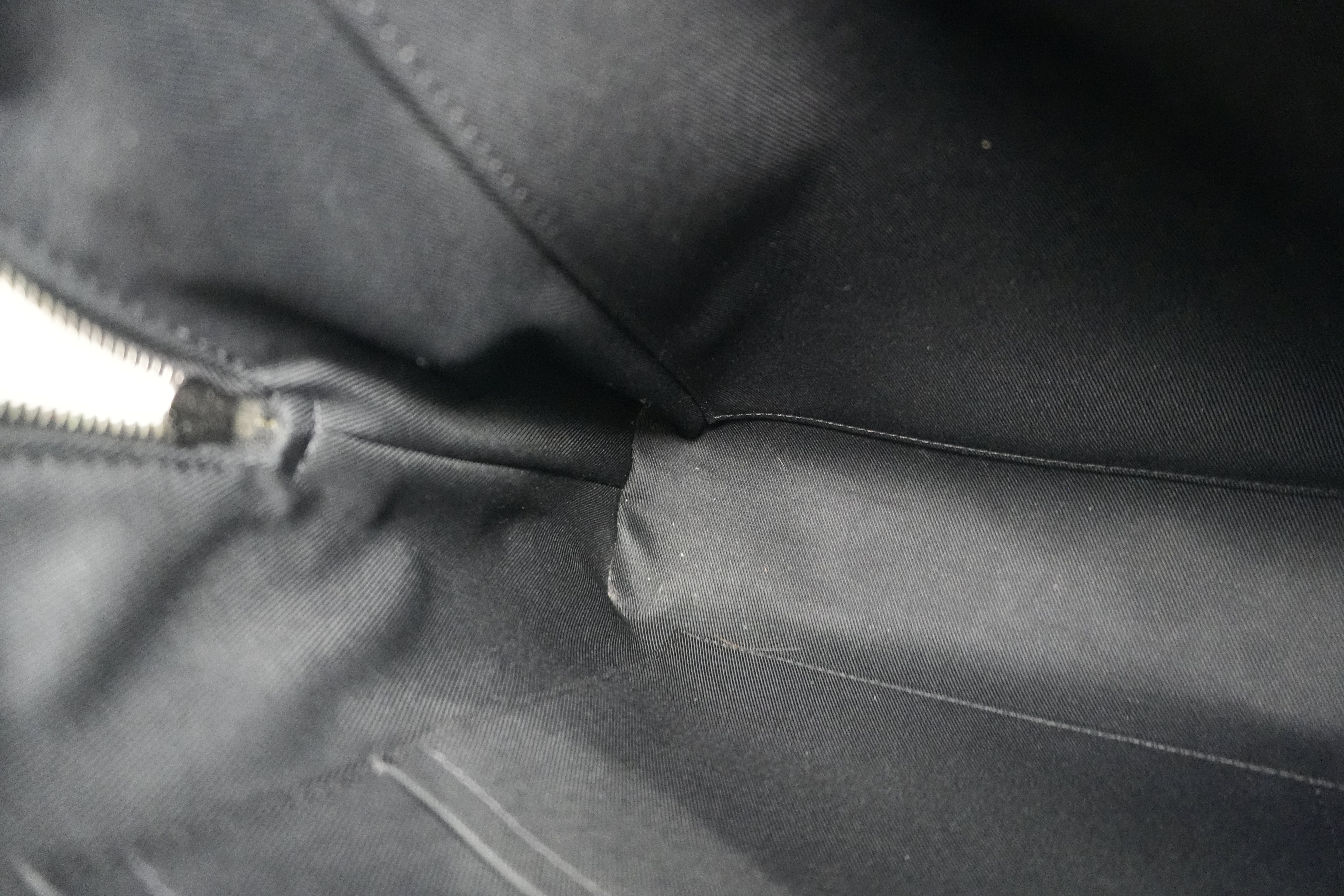 Louis Vuitton Damier Graphite Porte Documents Used