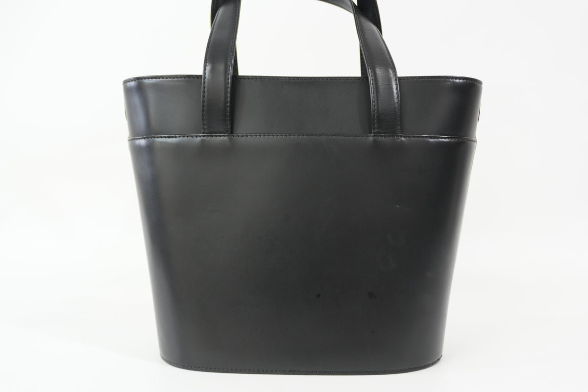 Pre-Owned Burberry Handbag Black