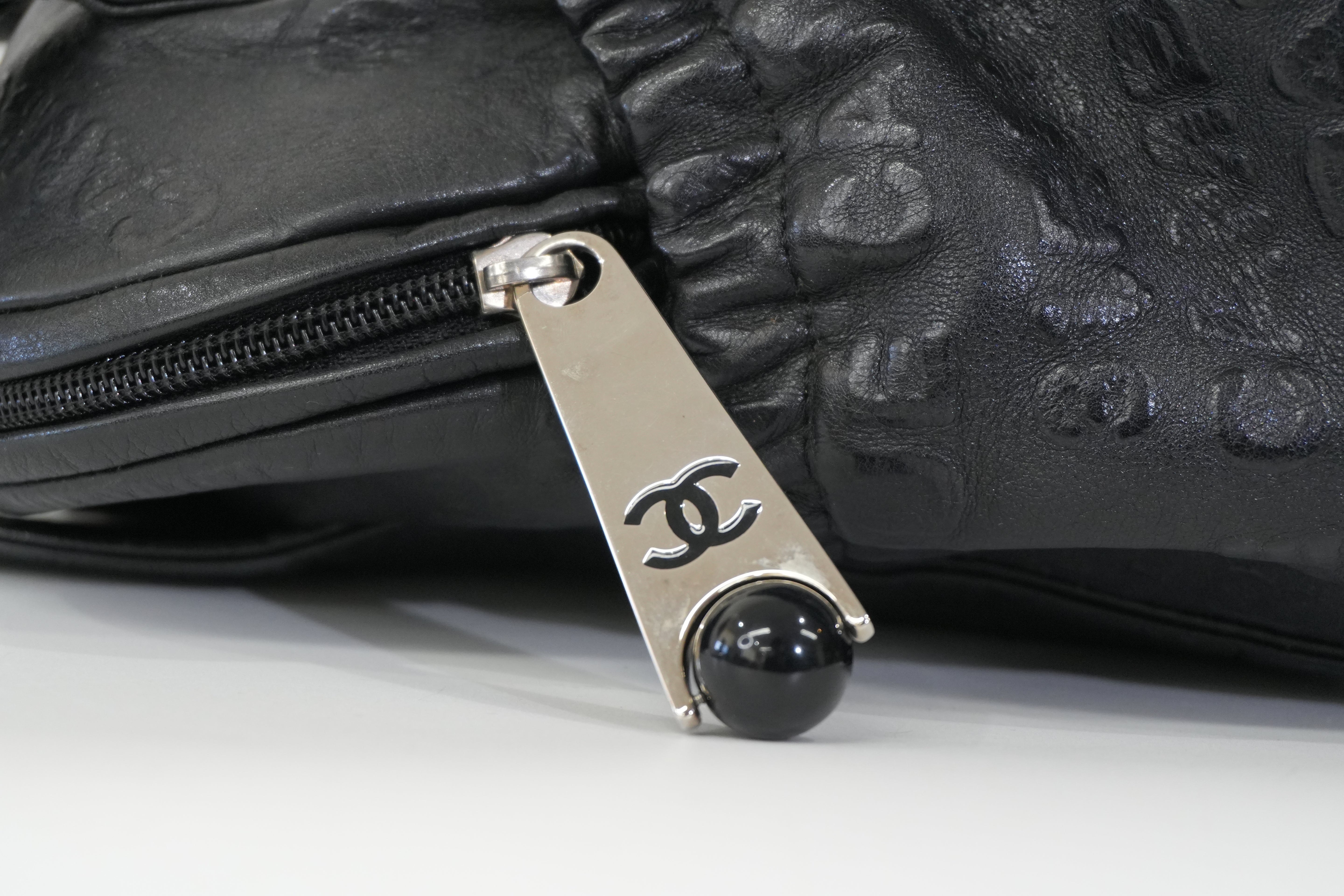 Pre-owned Chanel Lambskin Leather 31 Rue Cambon Embossed Tote Bag Black