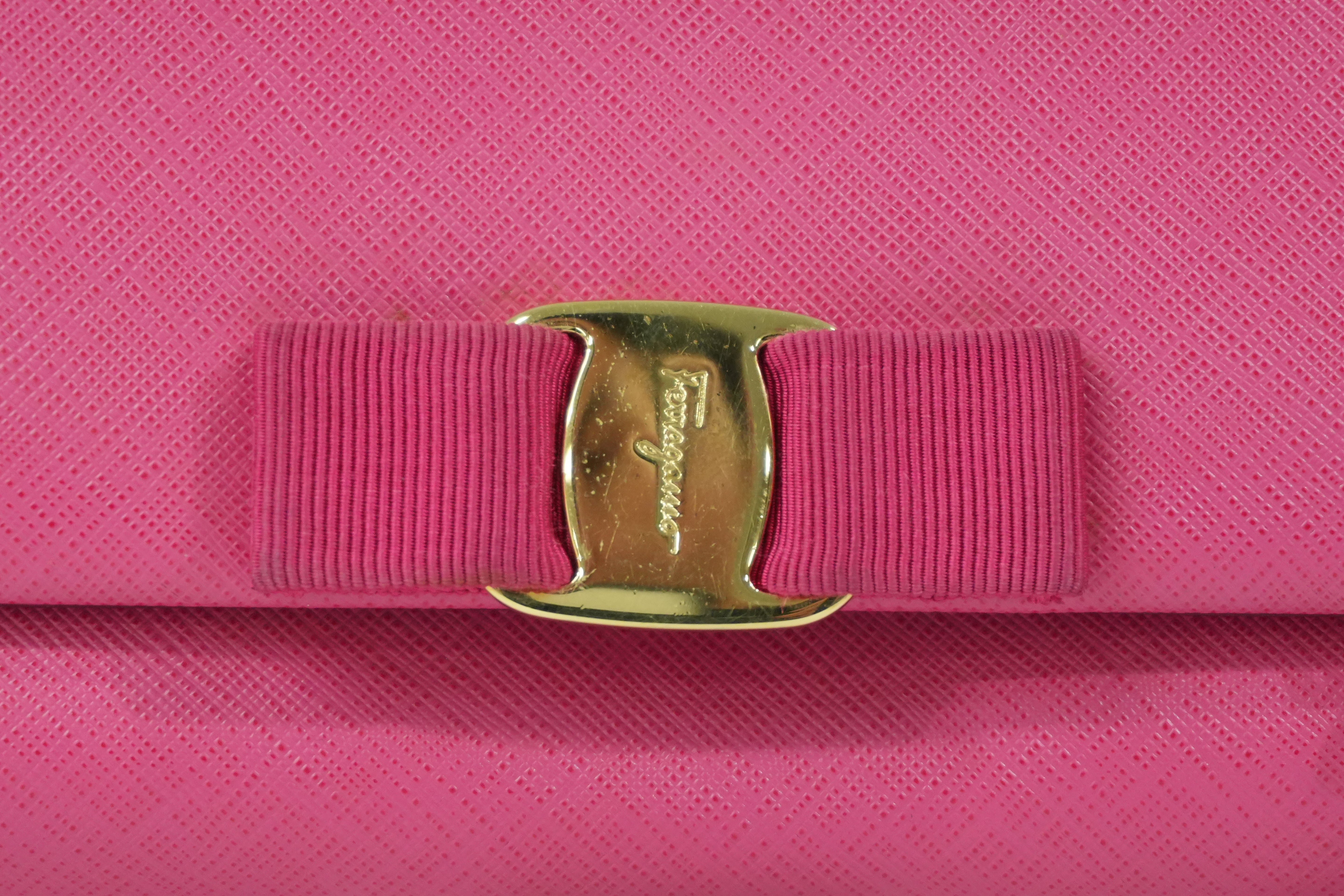 Pre-Owned Ferragamo Vara Bow Crossbody Bag Pink
