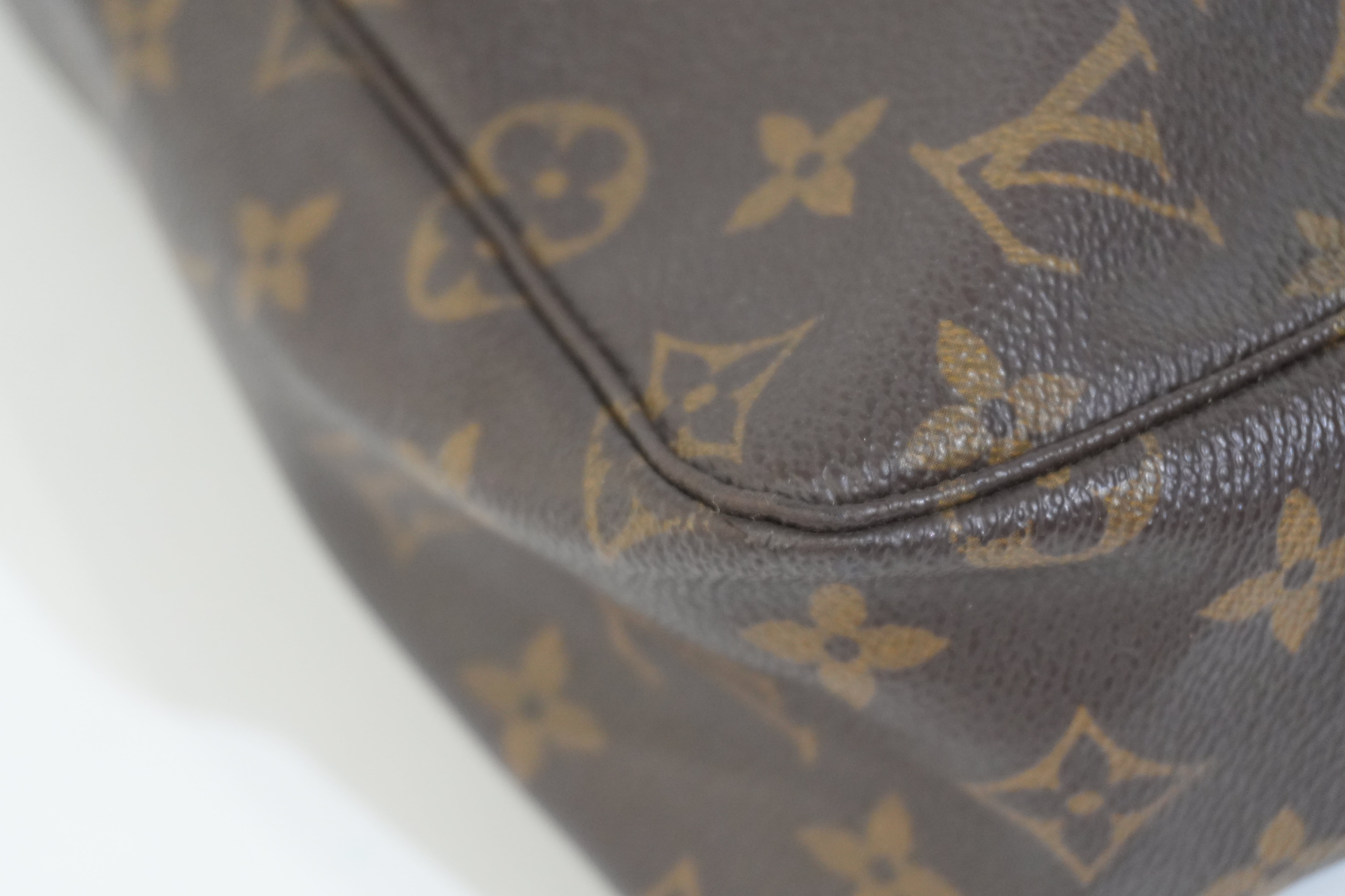 Pre-owned Louis Vuitton Monogram Trousse 28 Pouch