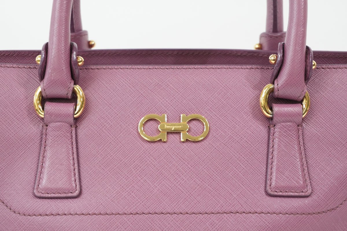 Pre-Owned Salvatore Ferragamo Beky Handbag Pink