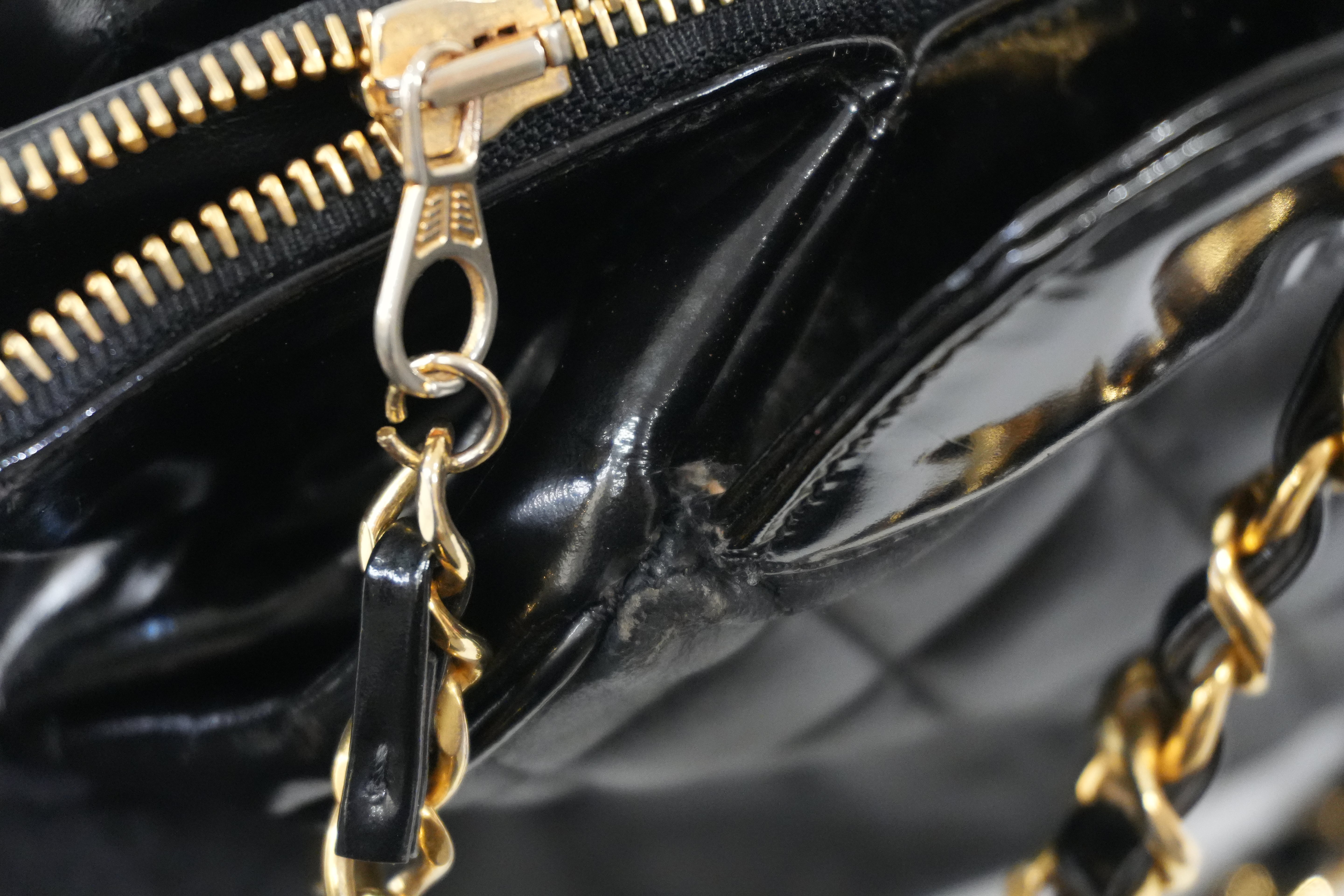 Pre-owned Chanel Lambskin Leather Chain Tote Bag Black