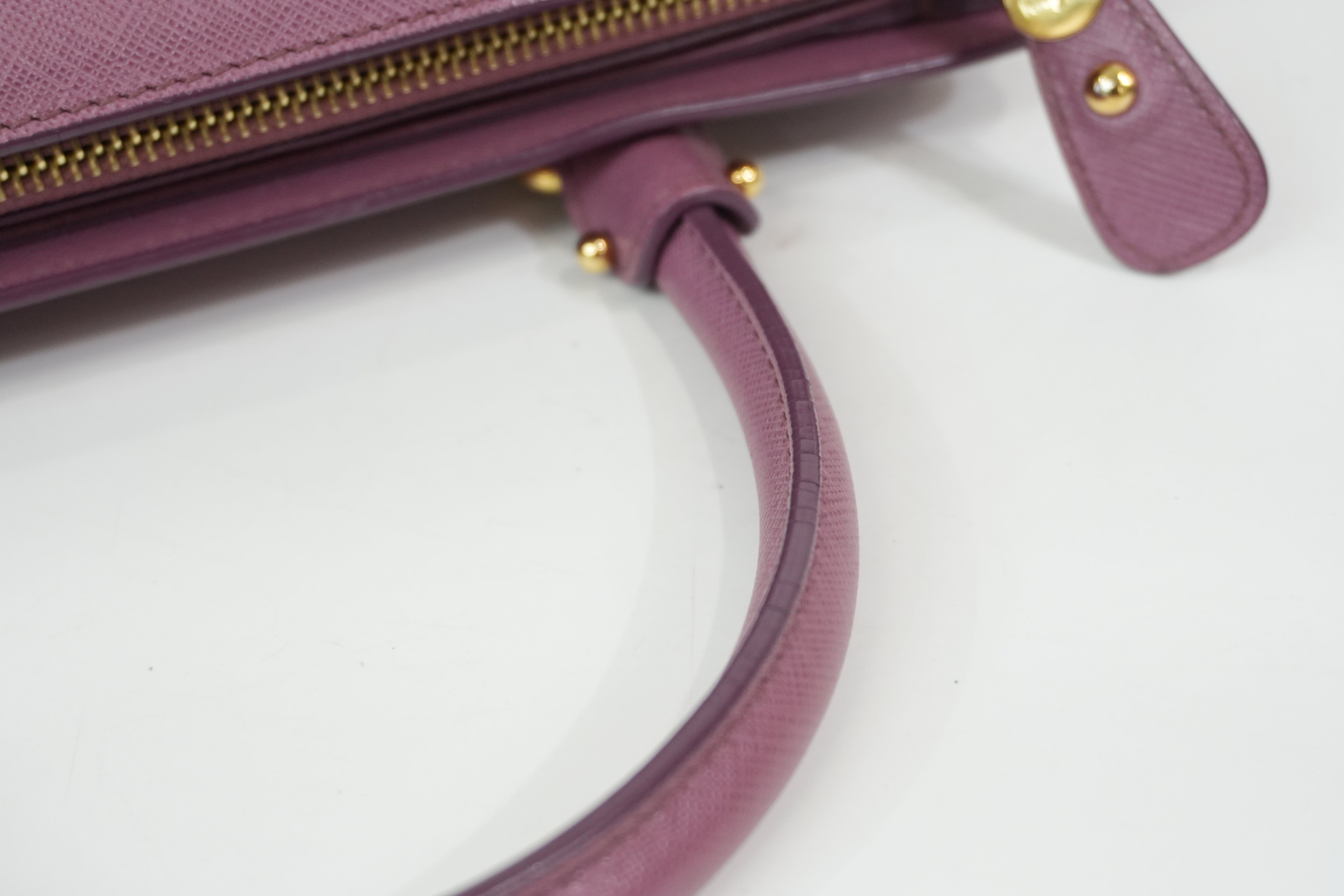 Pre-Owned Salvatore Ferragamo Beky Handbag Pink