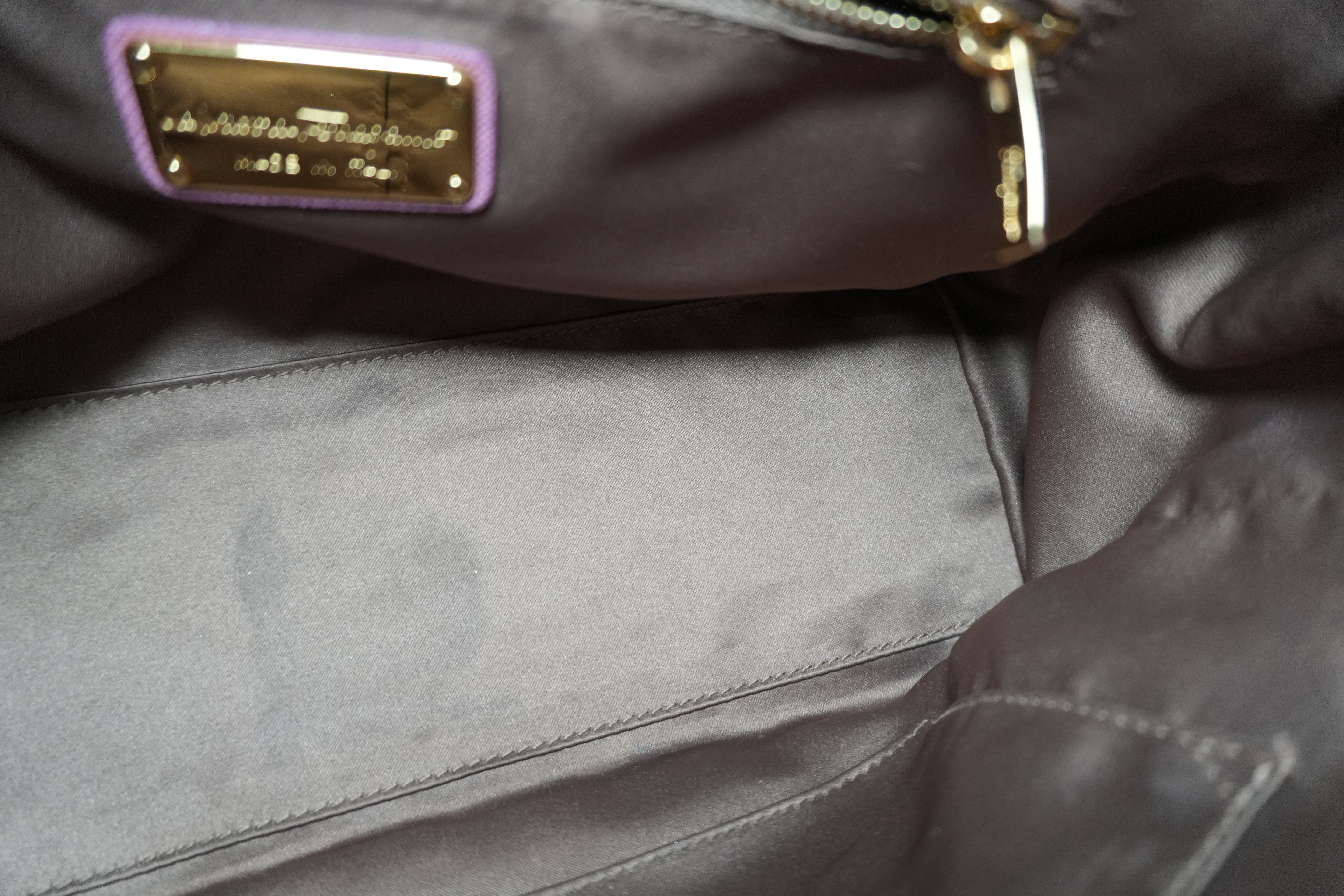 Pre-Owned Salvatore Ferragamo Beky Handbag Pink
