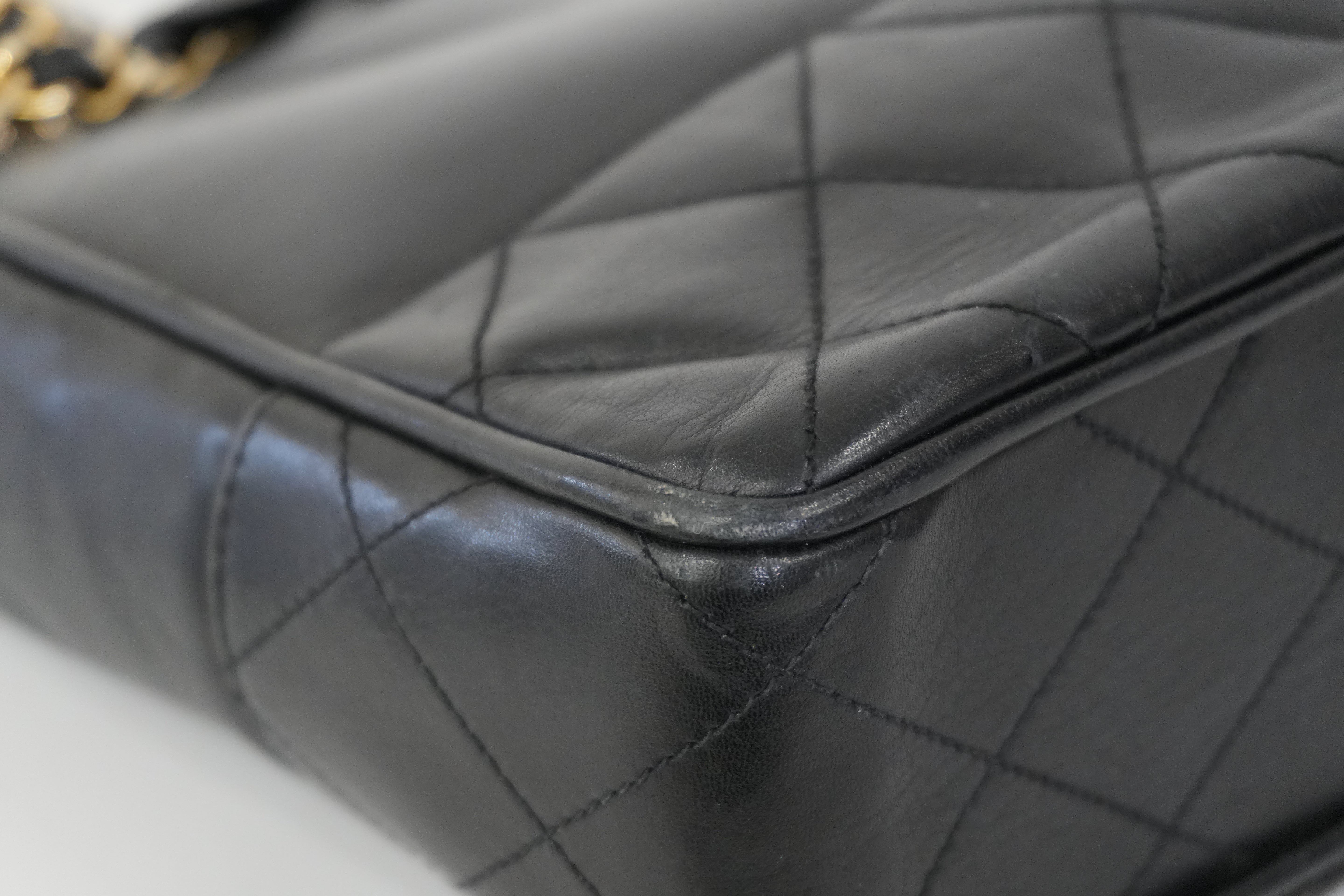 Pre-owned Chanel Lambskin Leather Chain Shoulder Bag Black