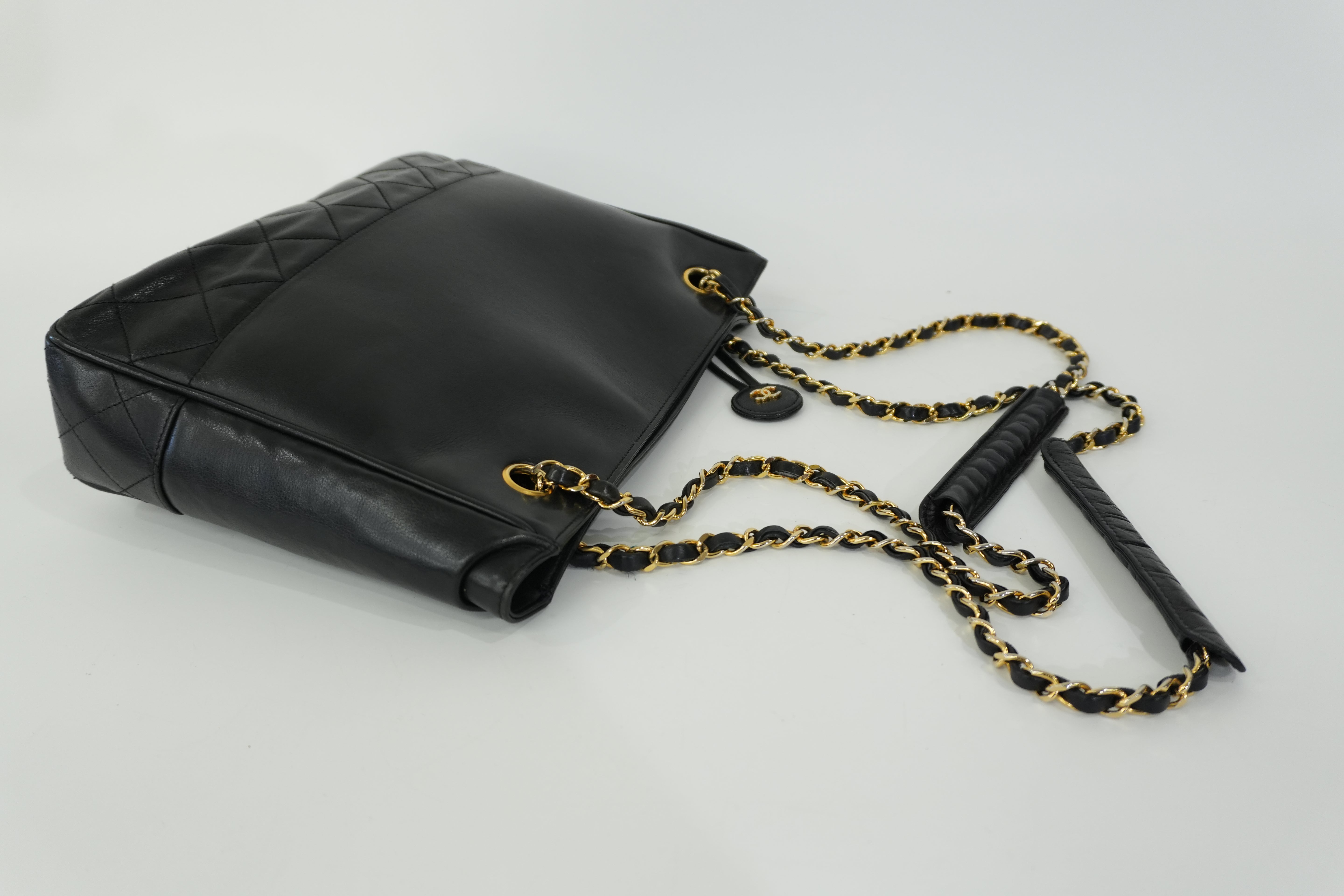 Pre-owned Chanel Lambskin Leather Chain Shoulder Bag Black