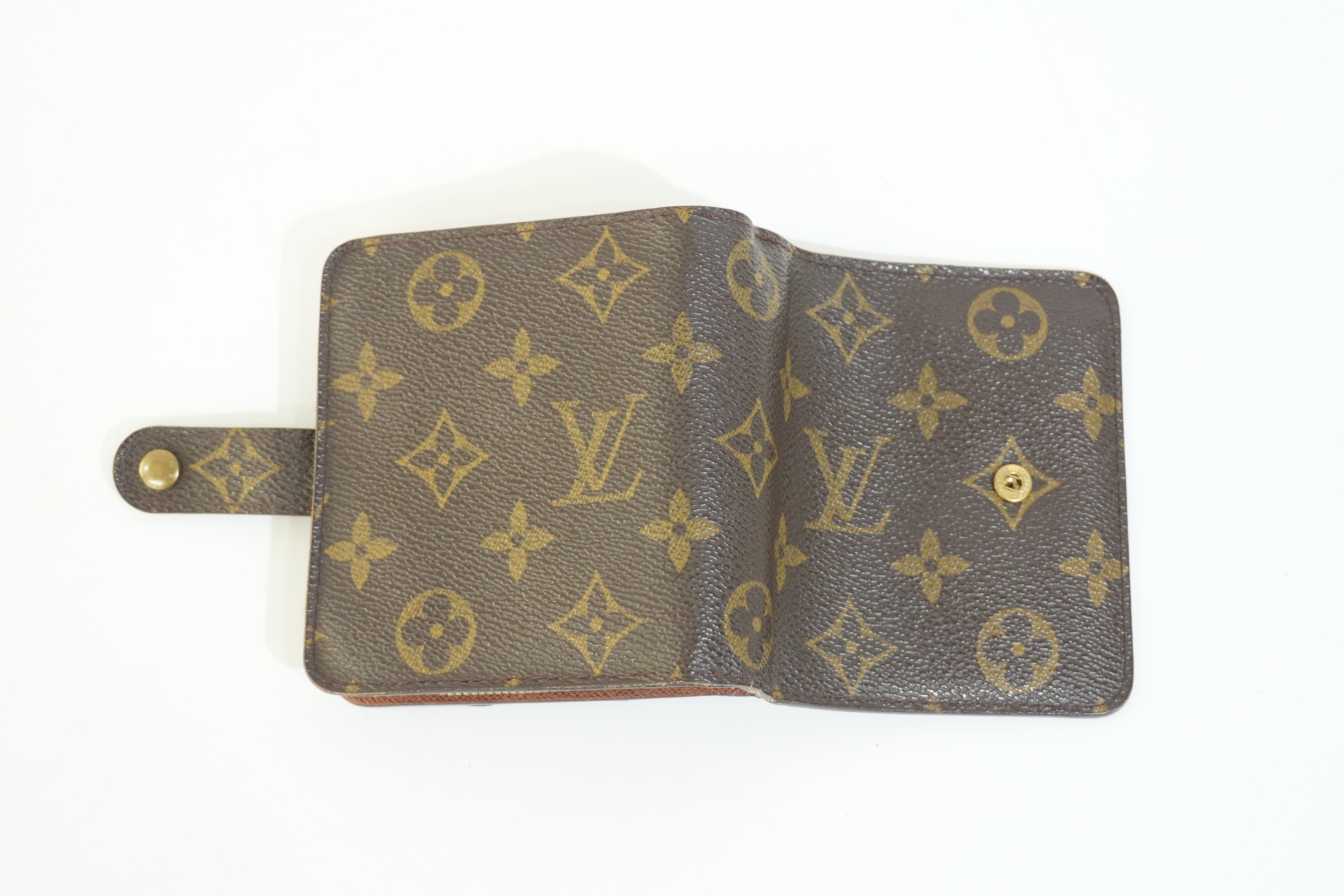 Pre-owned Louis Vuitton Monogram Compact Wallet
