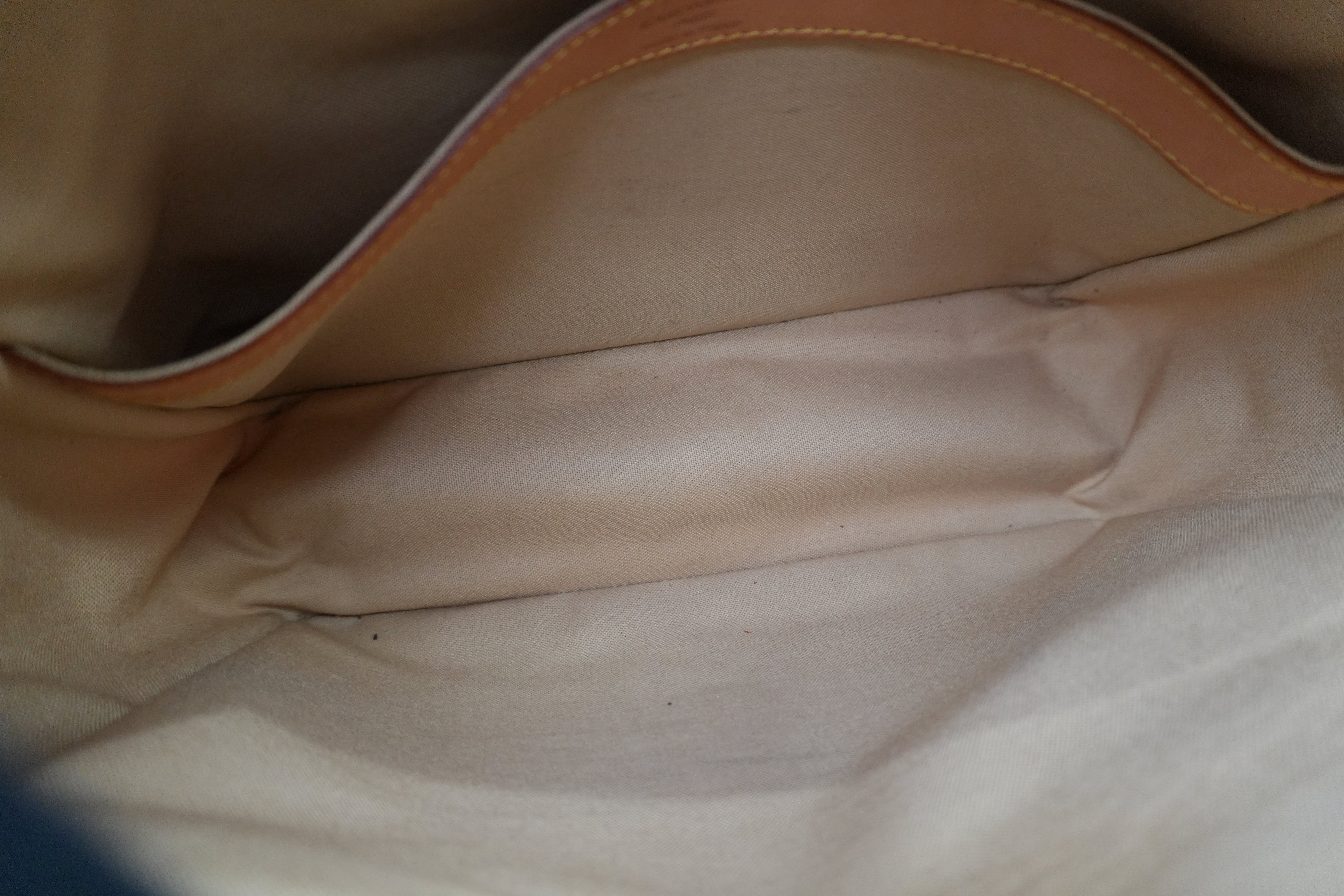 Louis Vuitton Damier Azur Naviglio Messenger Bag Used