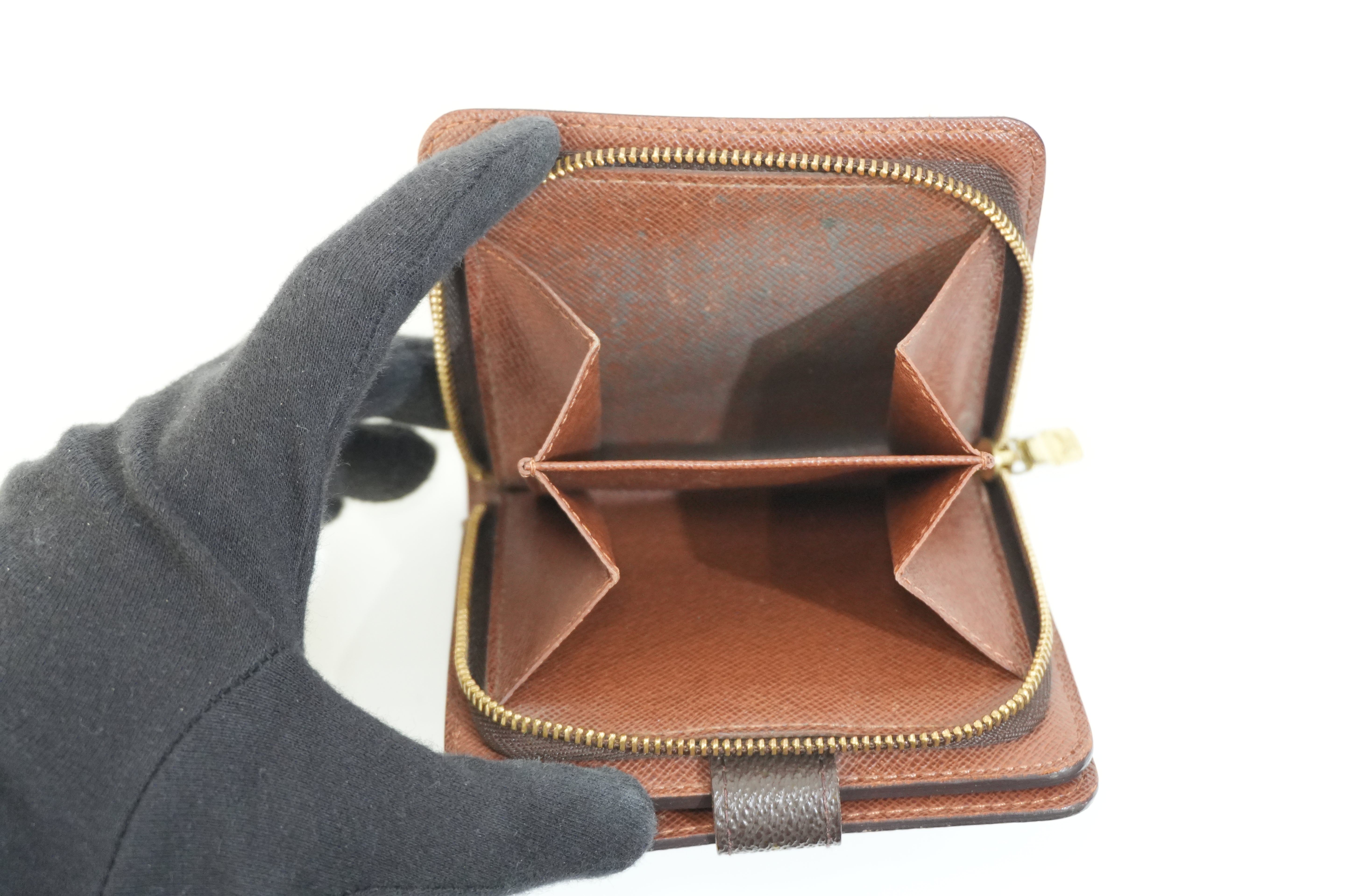 Pre-owned Louis Vuitton Monogram Compact Wallet