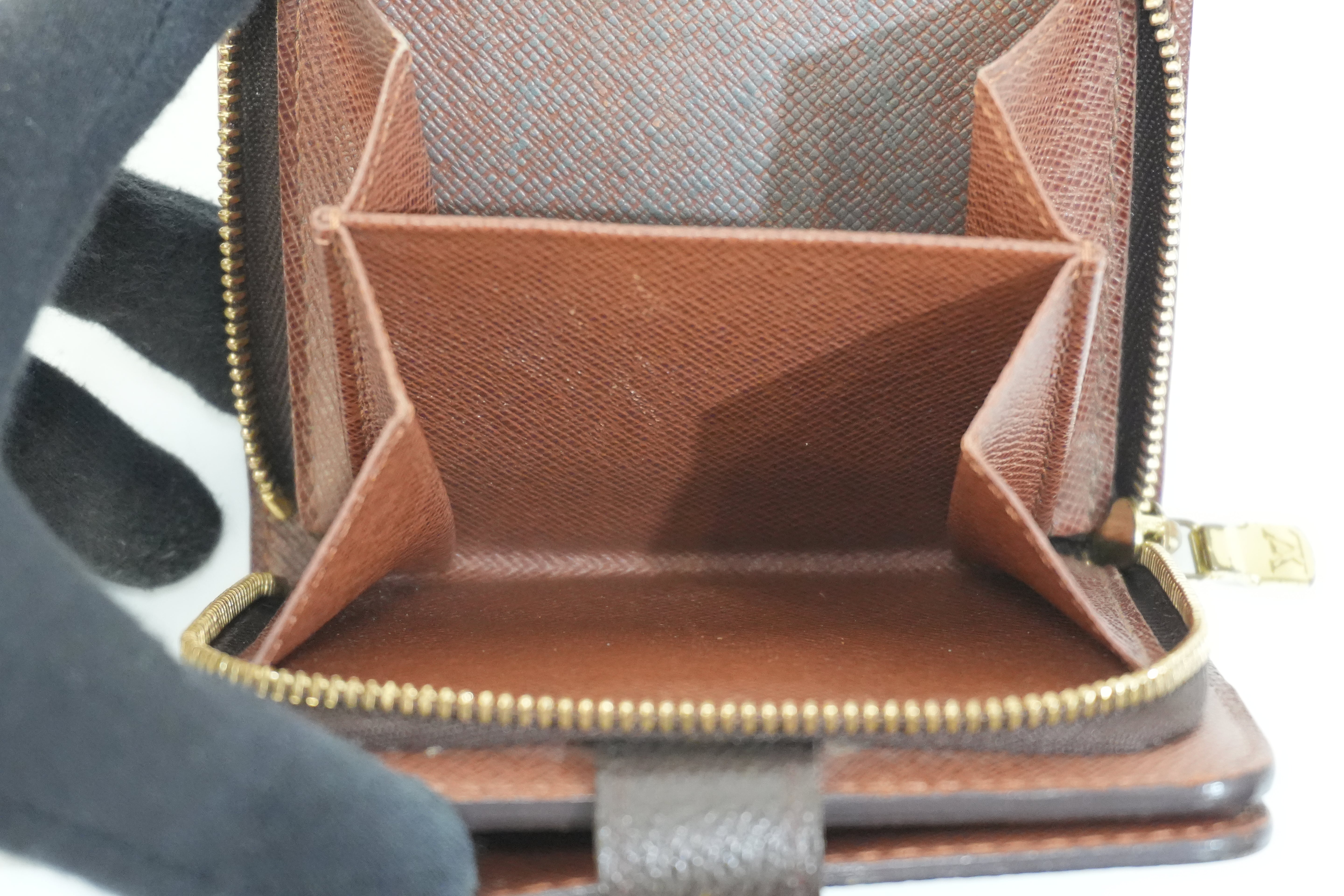 Pre-owned Louis Vuitton Monogram Compact Wallet