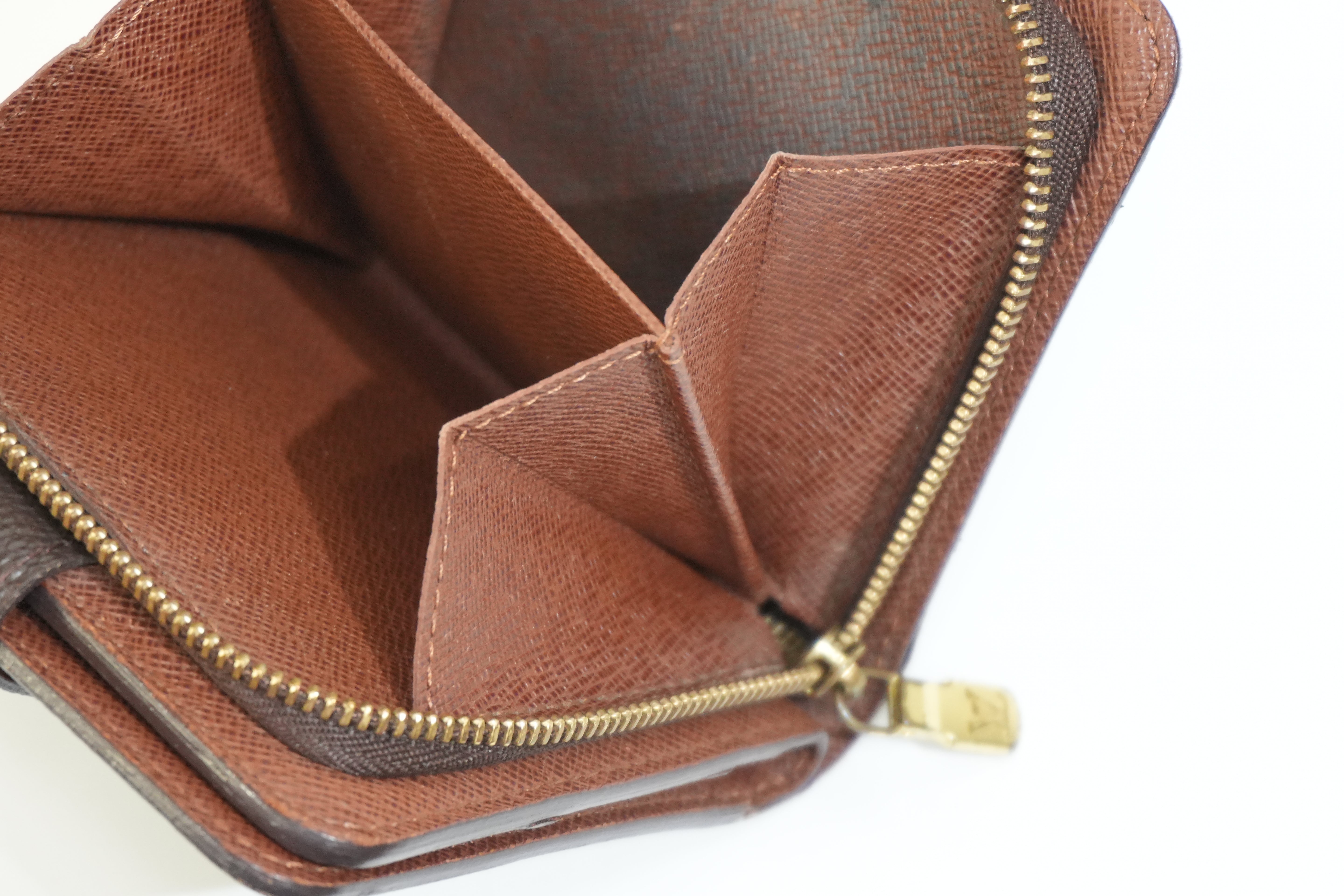 Pre-owned Louis Vuitton Monogram Compact Wallet