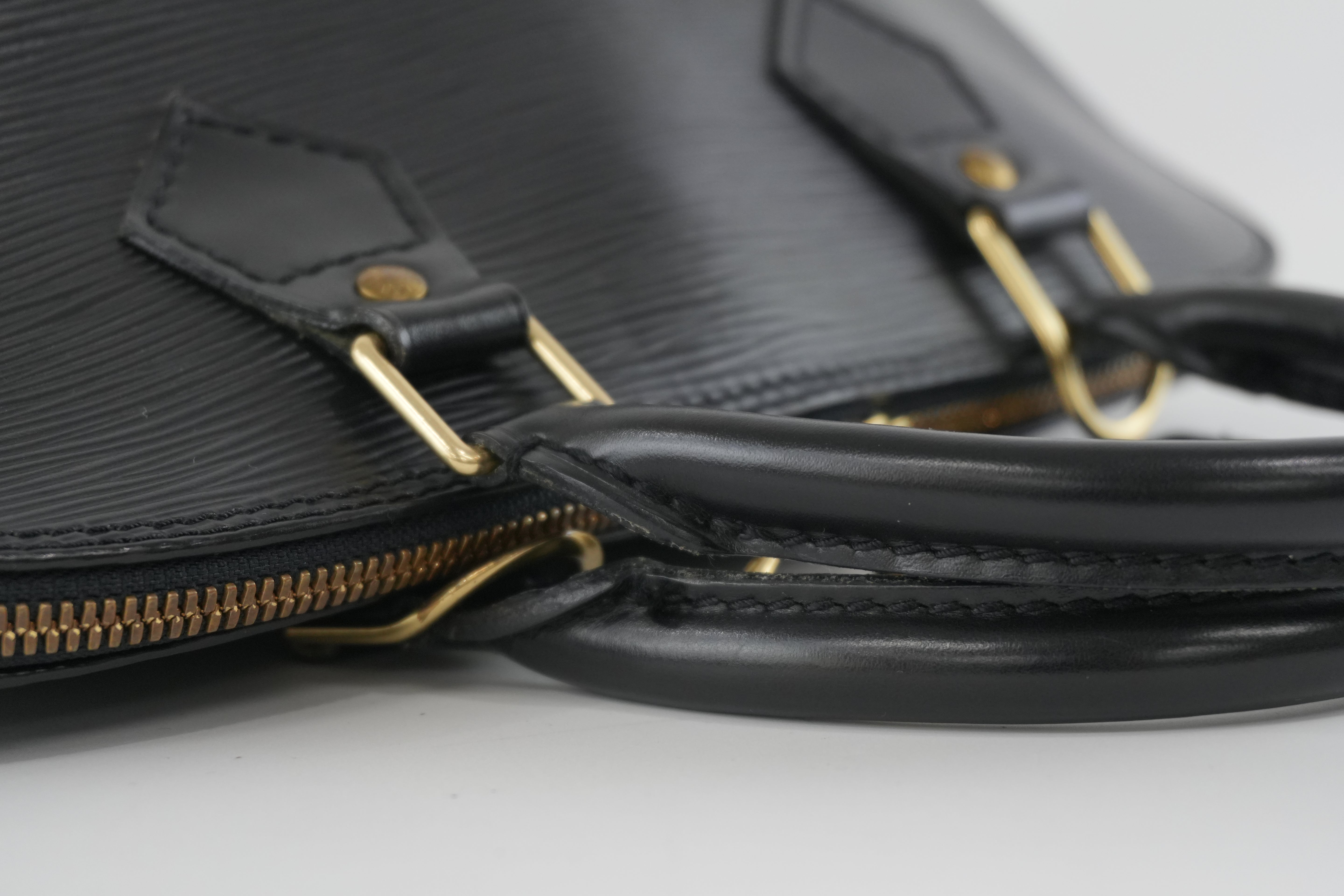 Pre-owned Louis Vuitton Epi Alma PM Black