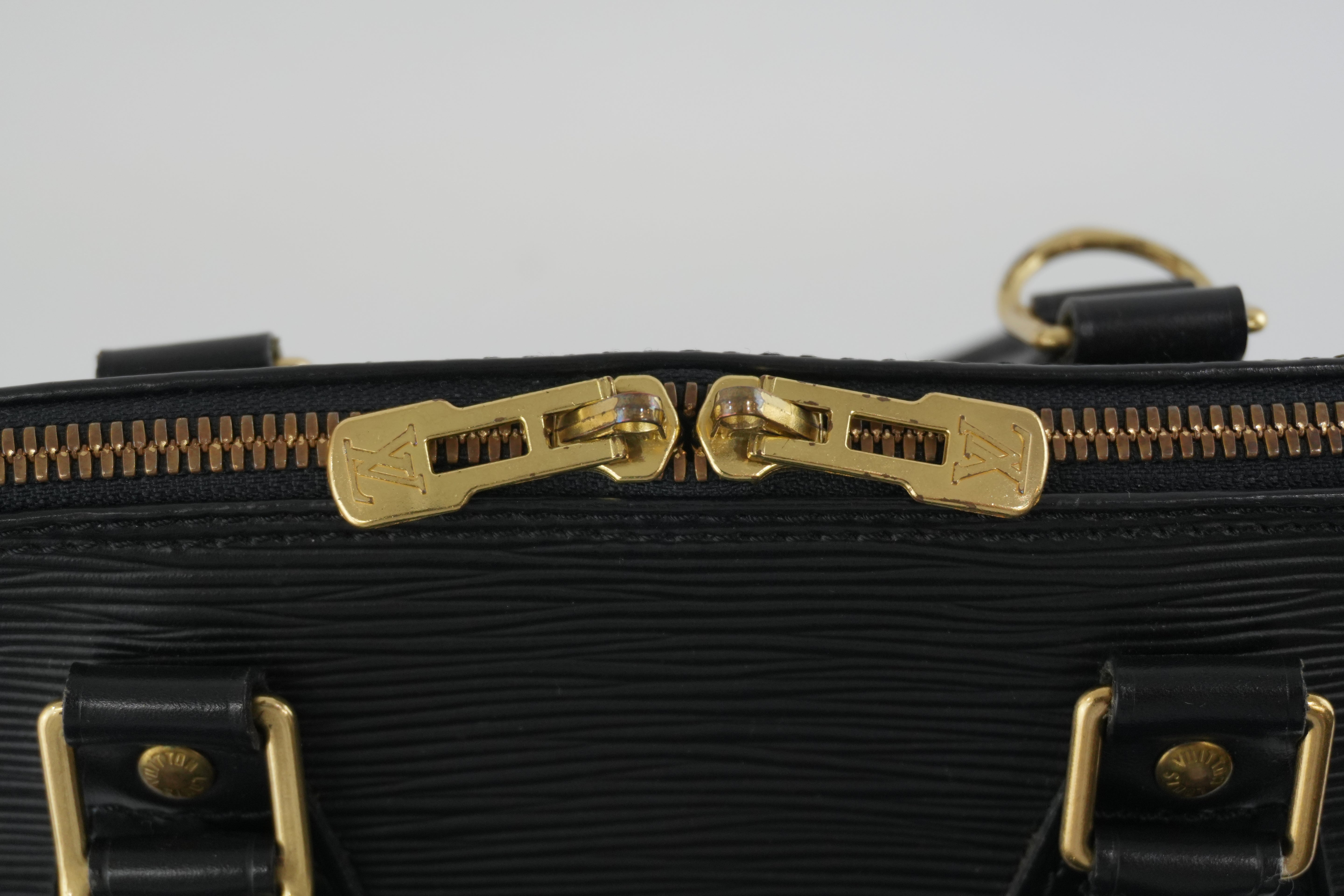 Pre-owned Louis Vuitton Epi Alma PM Black