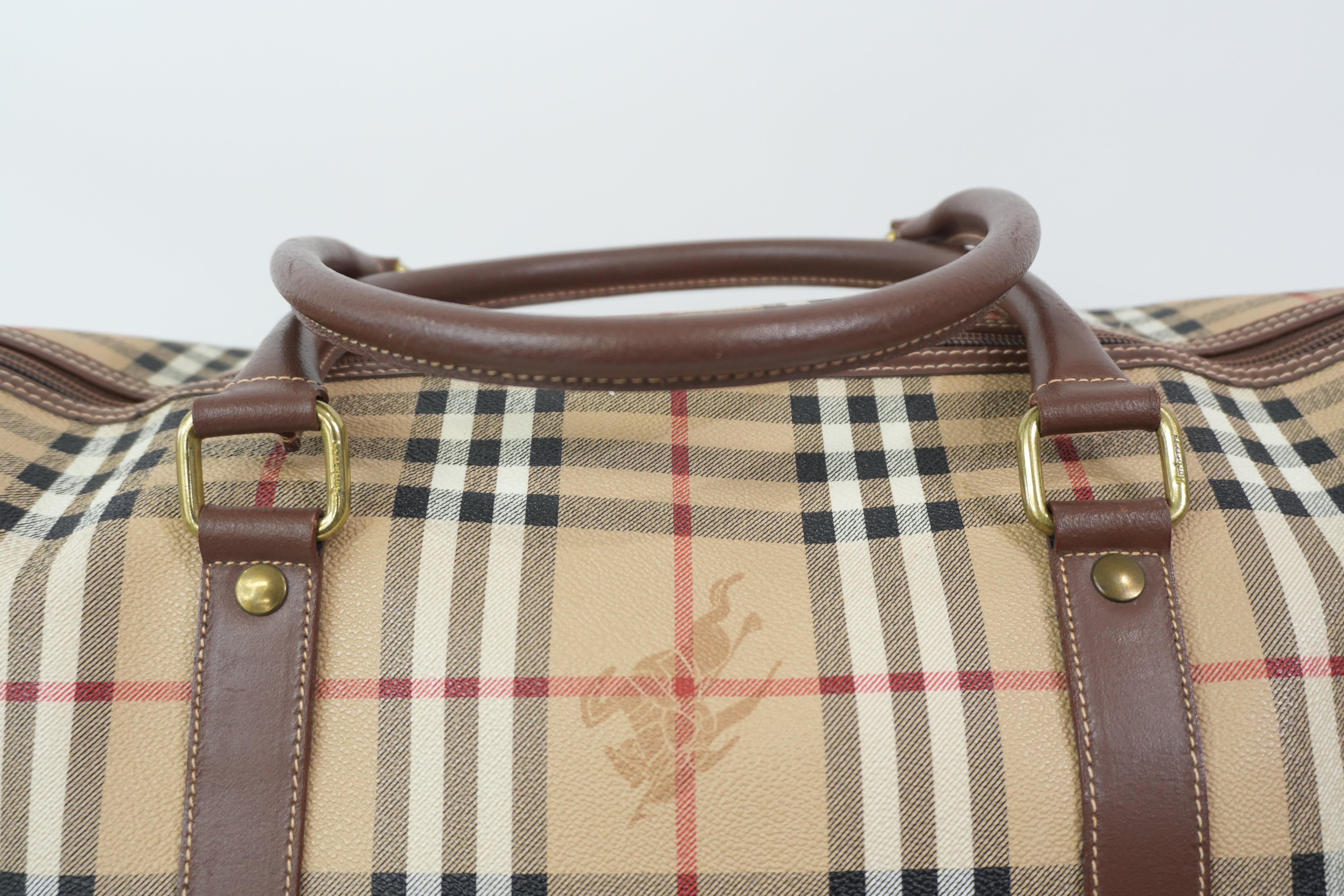 Pre-Owned Burberry Check Duffle Bag size 50 Beige