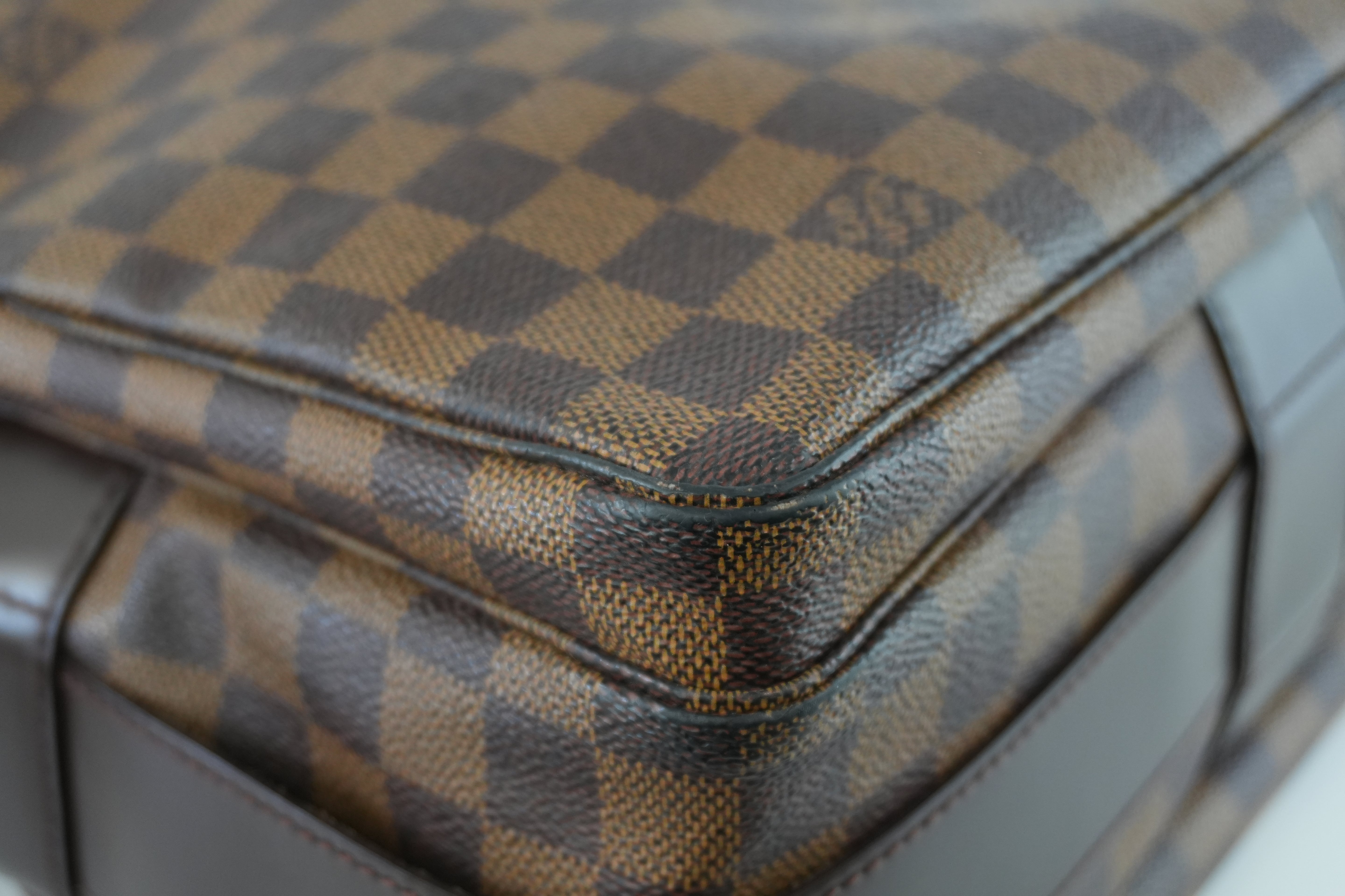 Louis Vuitton Damier Ebene Naviglio Messenger Bag Used