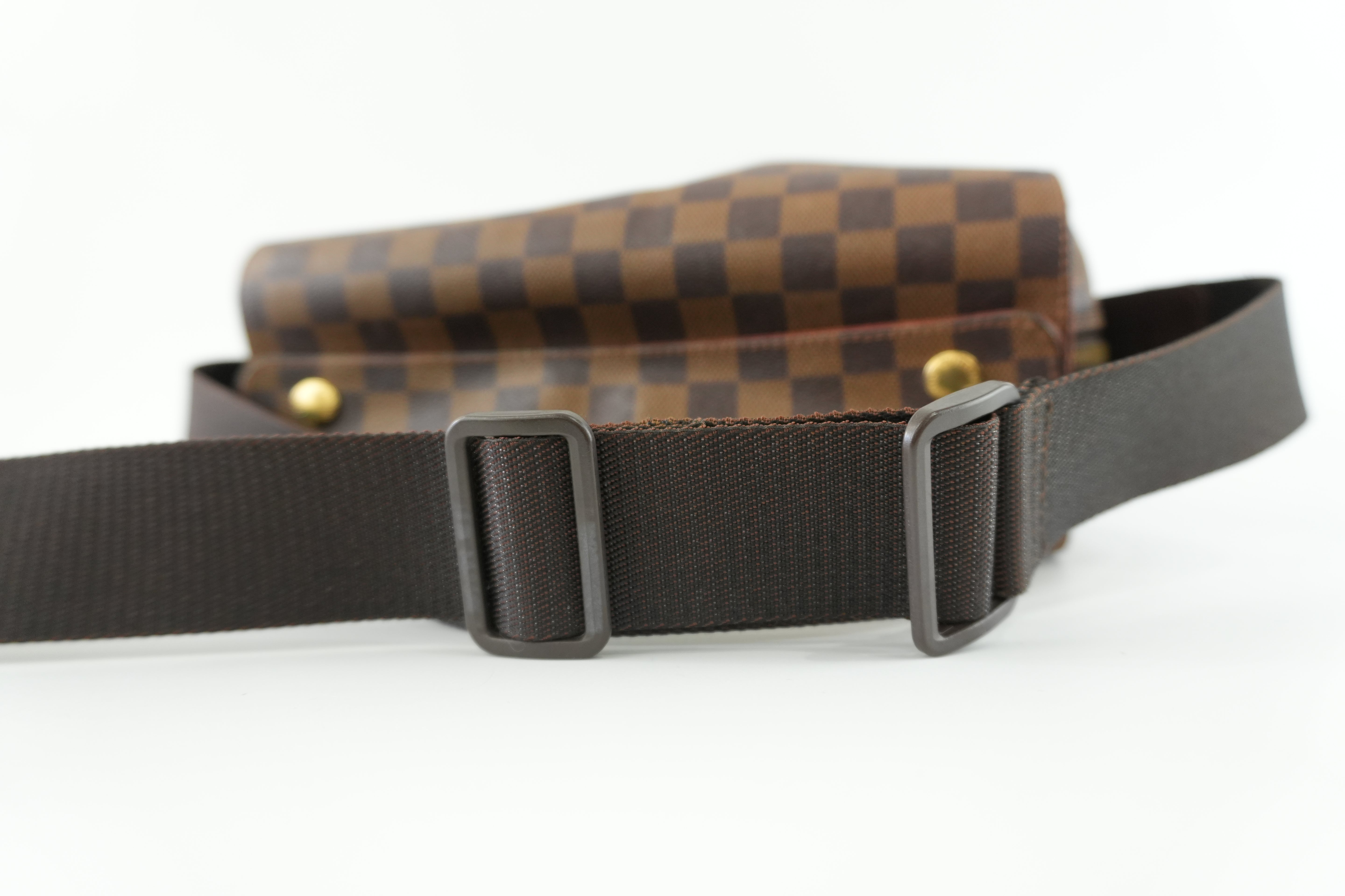 Louis Vuitton Damier Ebene Naviglio Messenger Bag Used