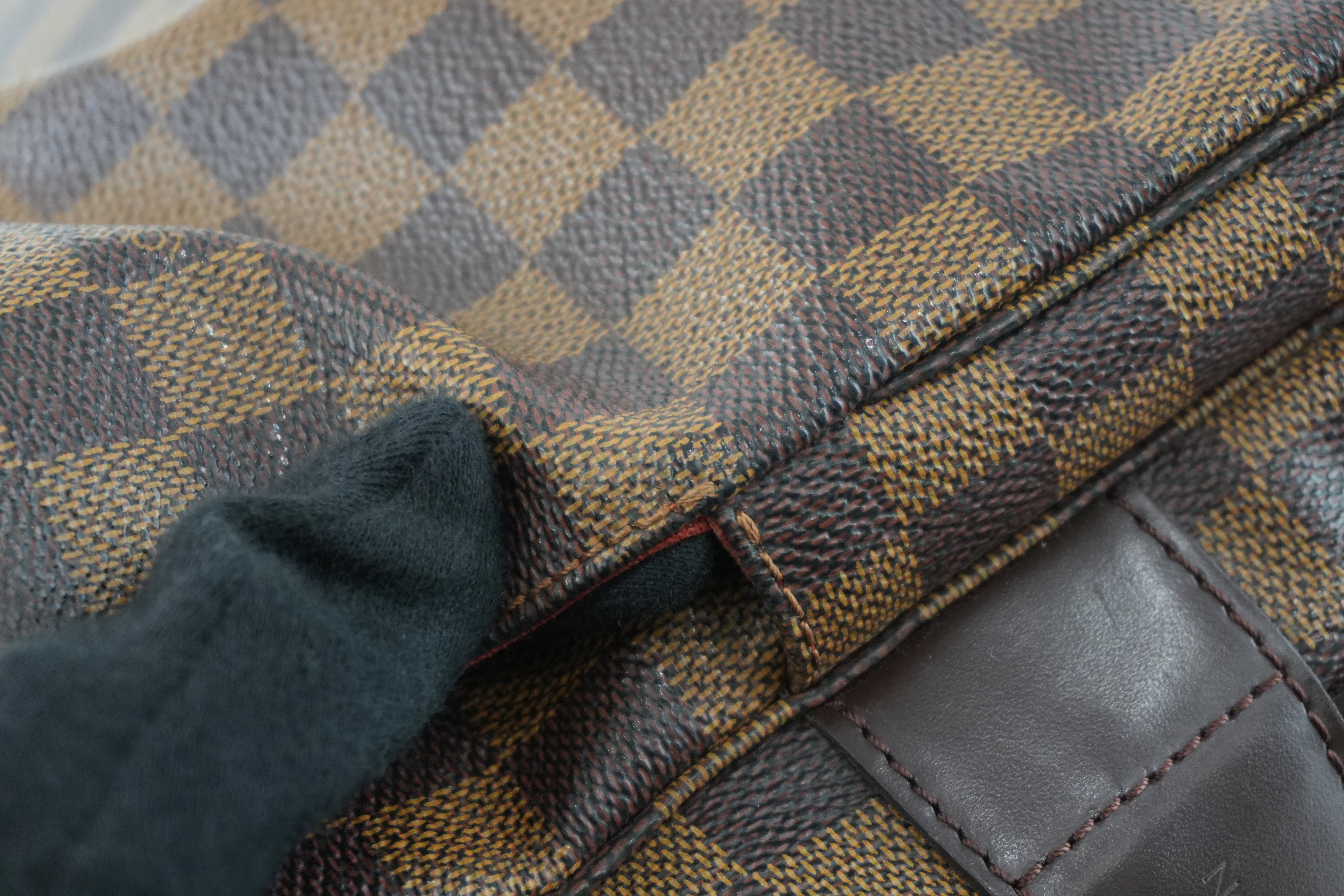 Louis Vuitton Damier Ebene Naviglio Messenger Bag Used