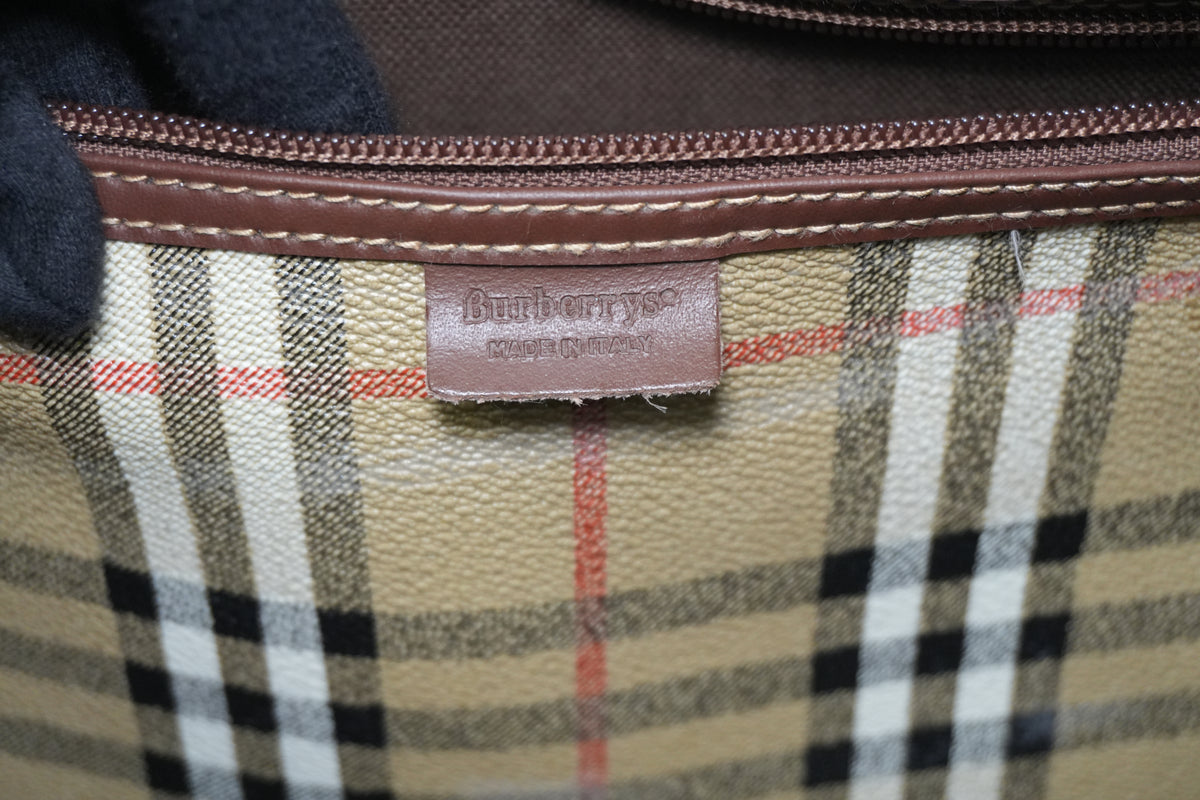 Pre-Owned Burberry Check Duffle Bag size 50 Beige