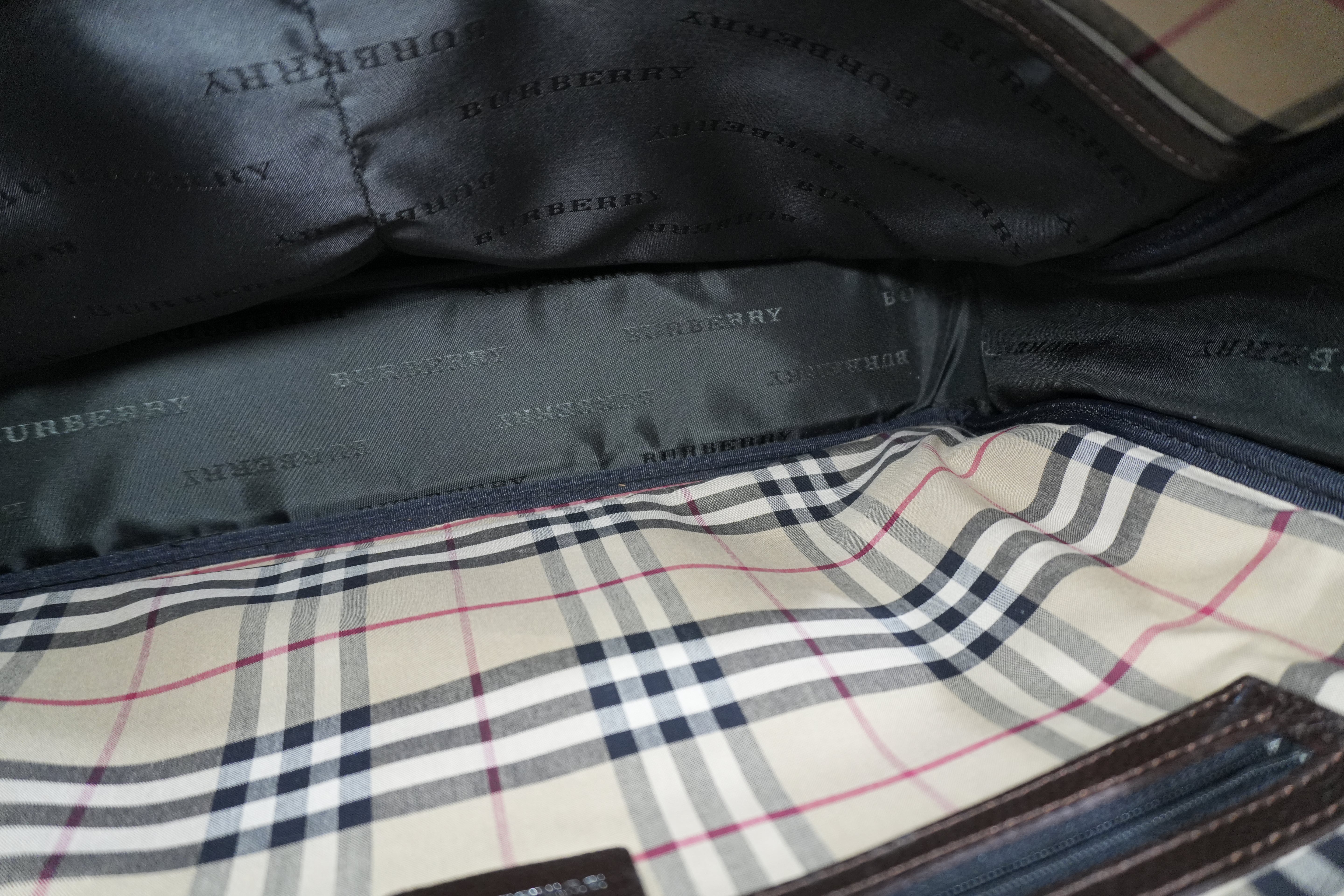 Pre-owned Burberry Briefcase Brown