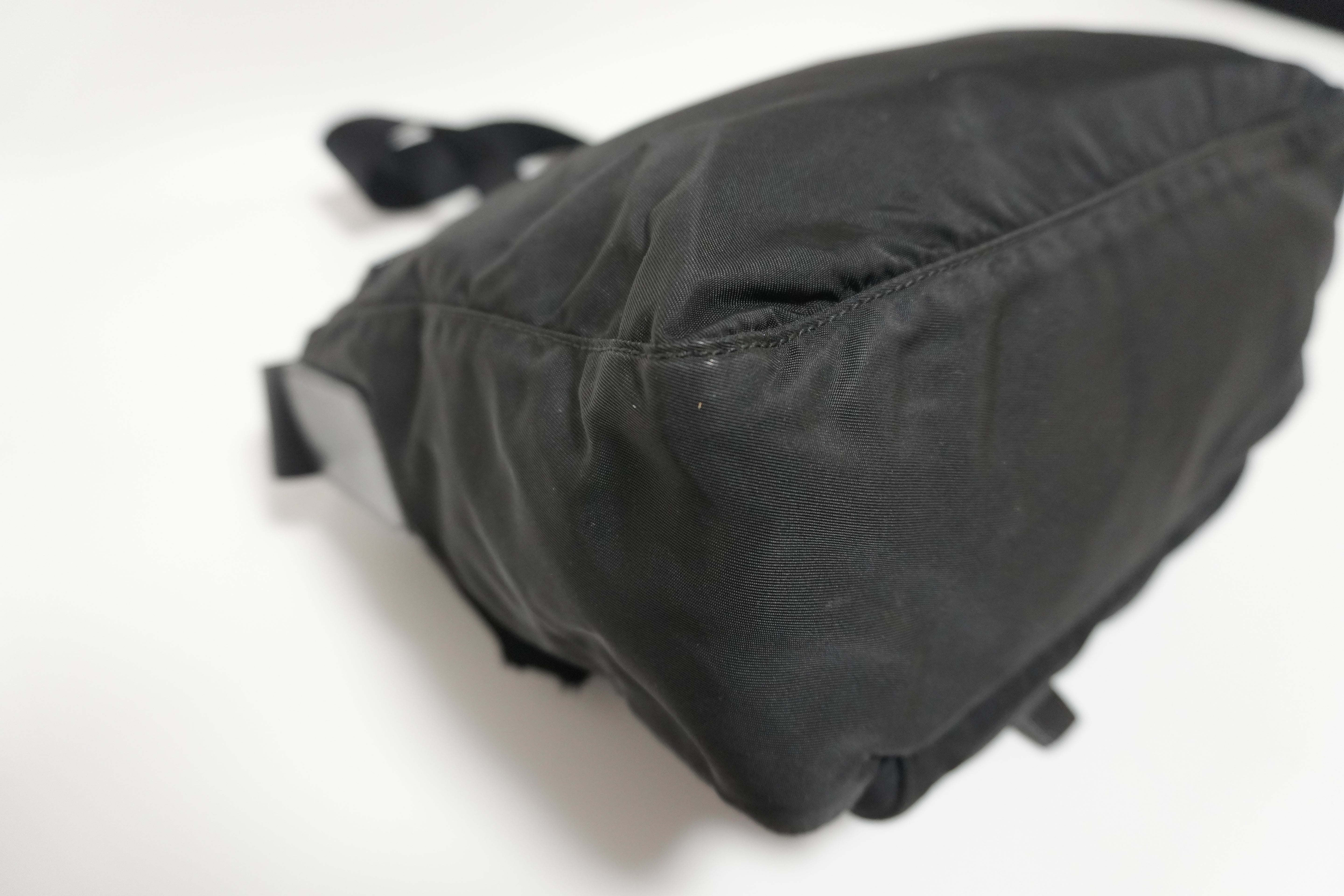 Borsa a tracolla in nylon Prada usata