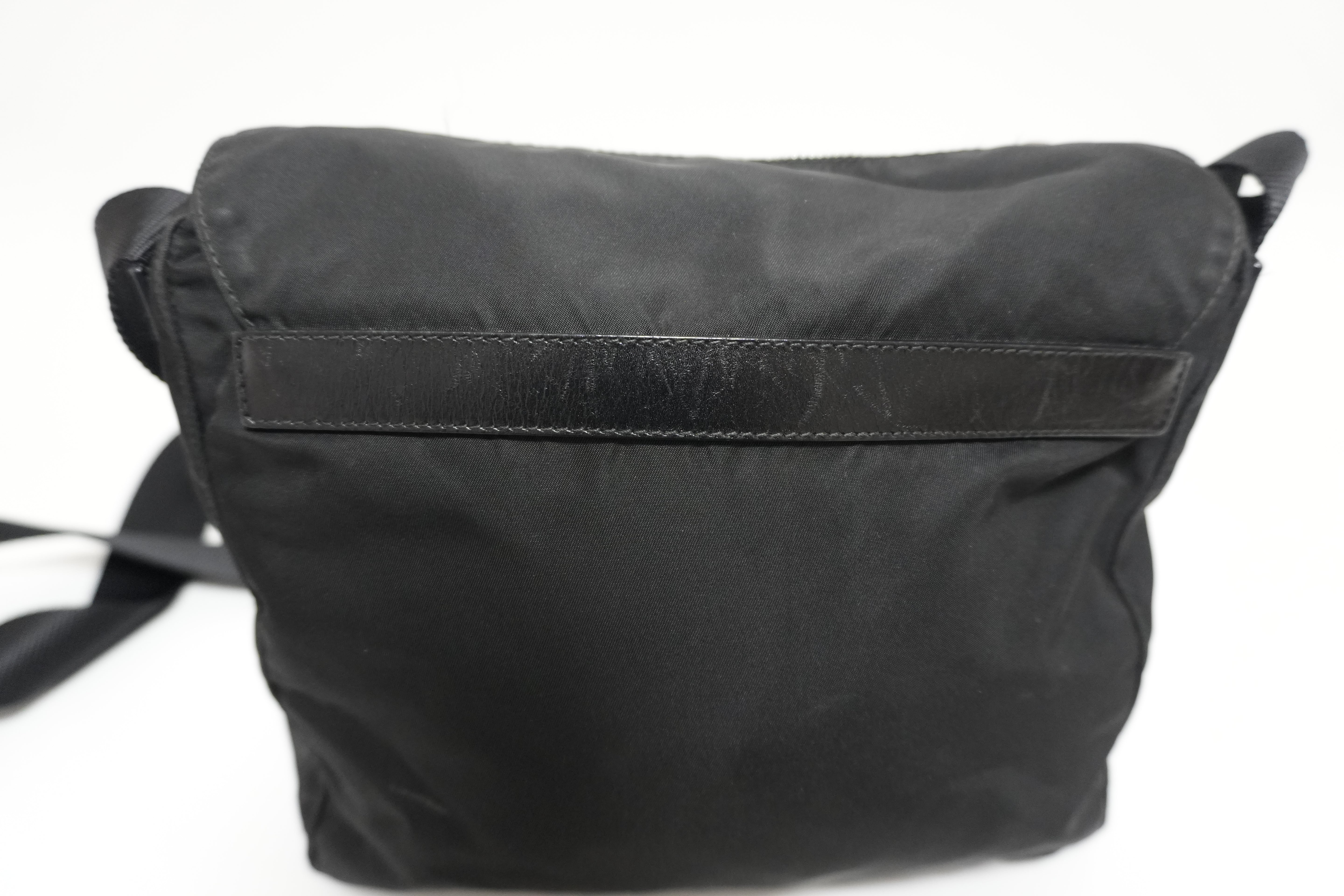 Borsa a tracolla in nylon Prada usata