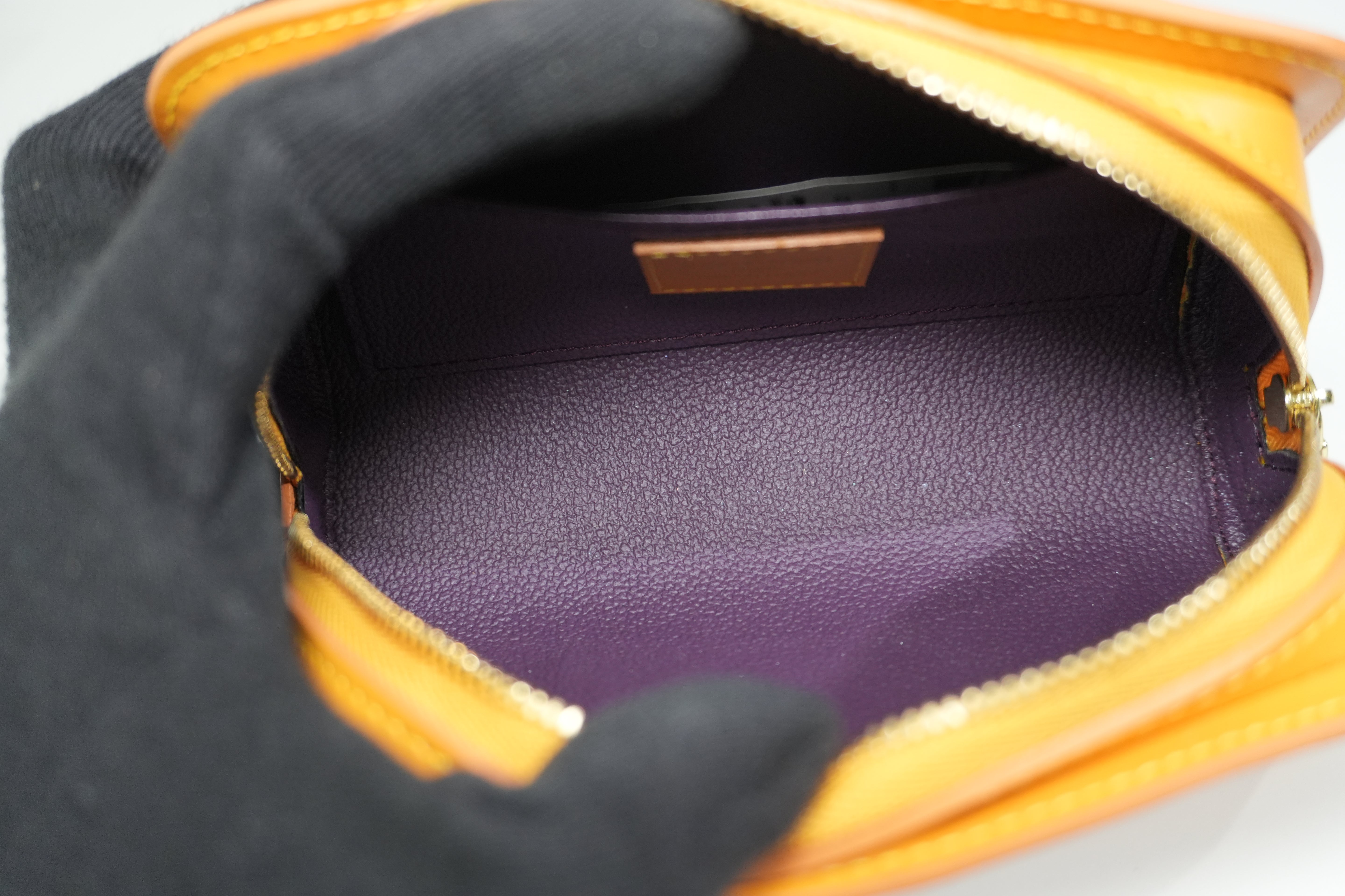 Pre-owned Louis Vuitton Epi Dauphine PM Pouch Yellow