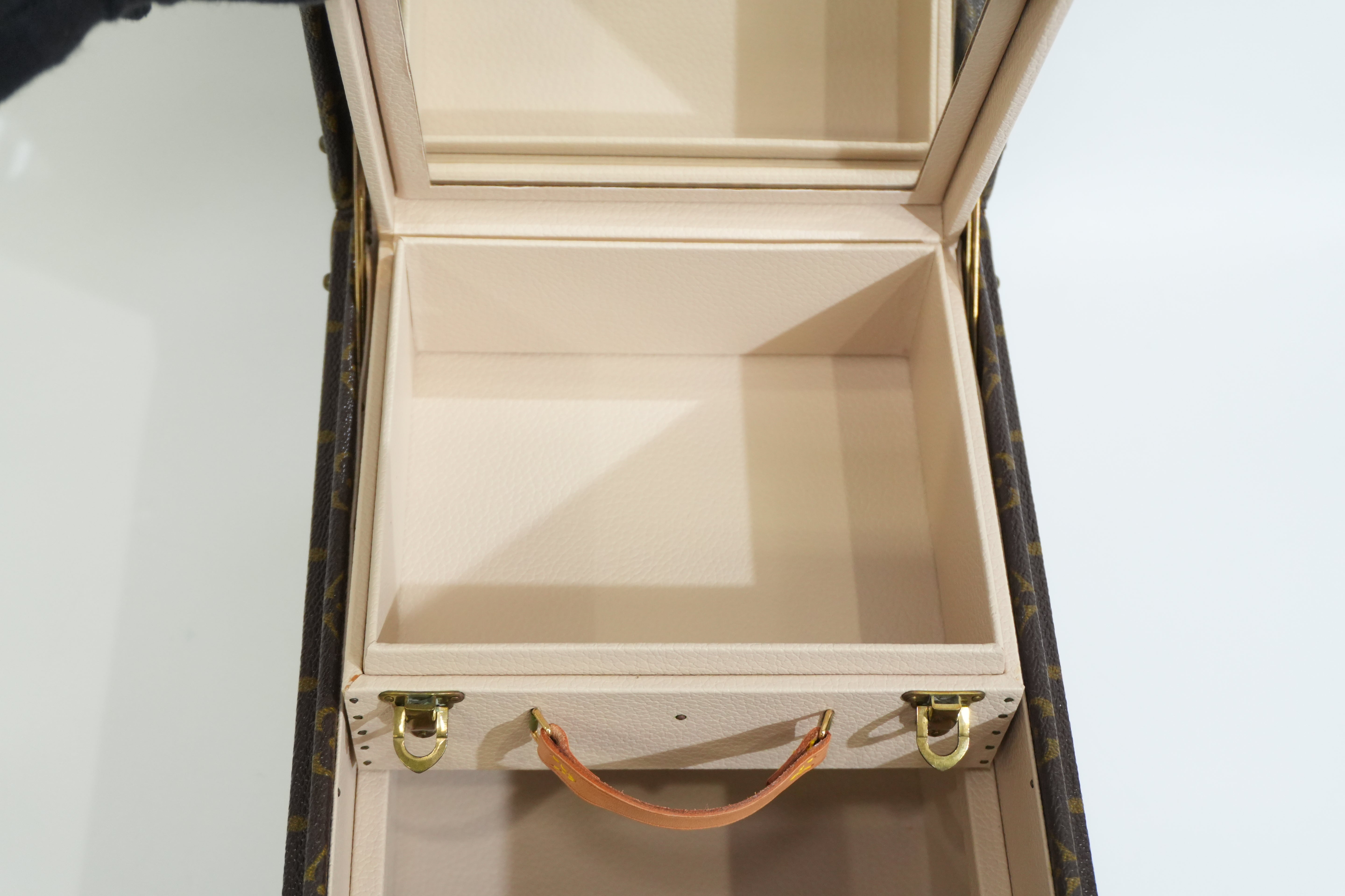 Pre-owned Louis Vuitton Boite Flacons Beauty Case Trunk