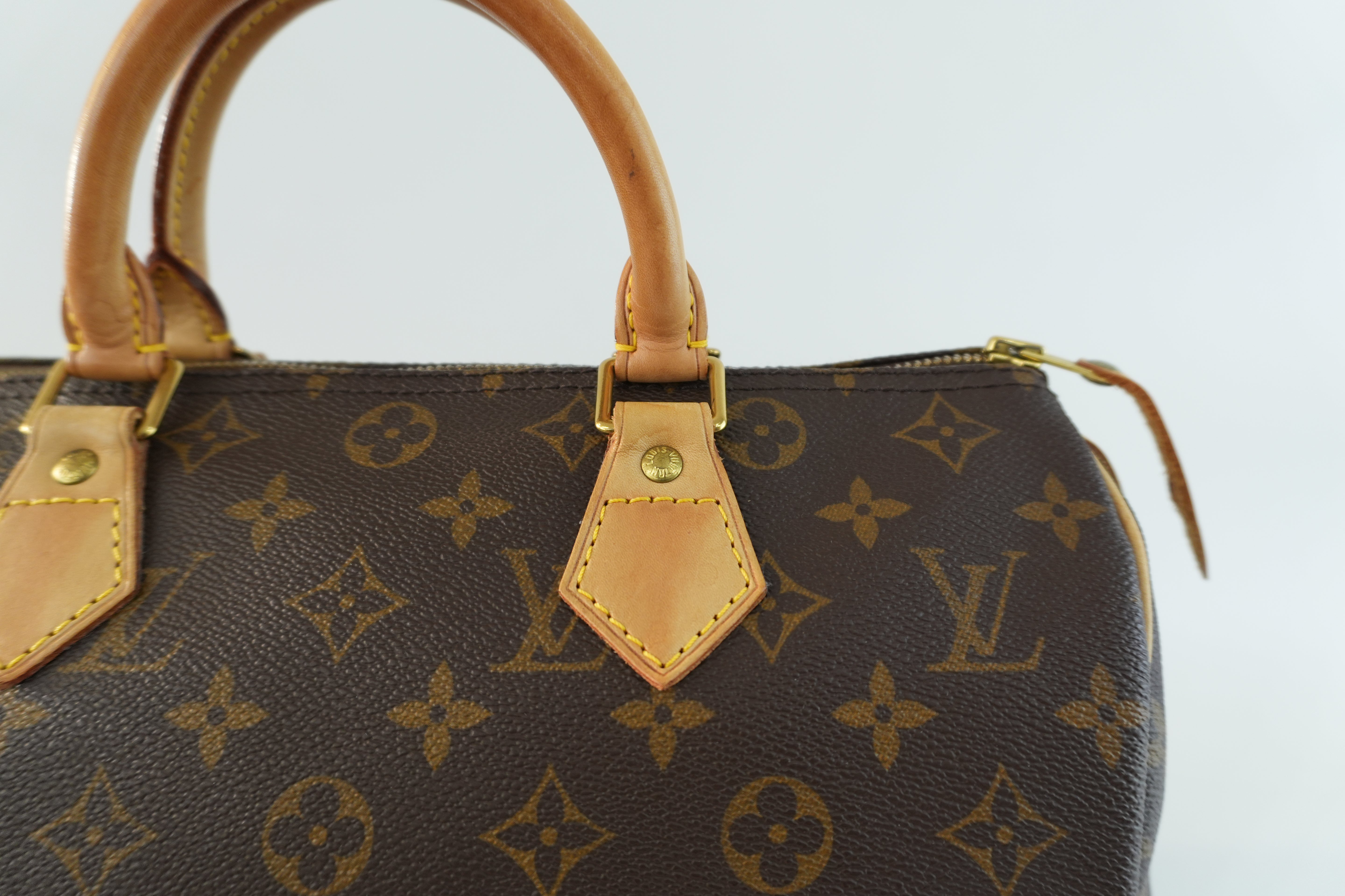 Louis Vuitton Monogram Speedy 30 Handbag Used