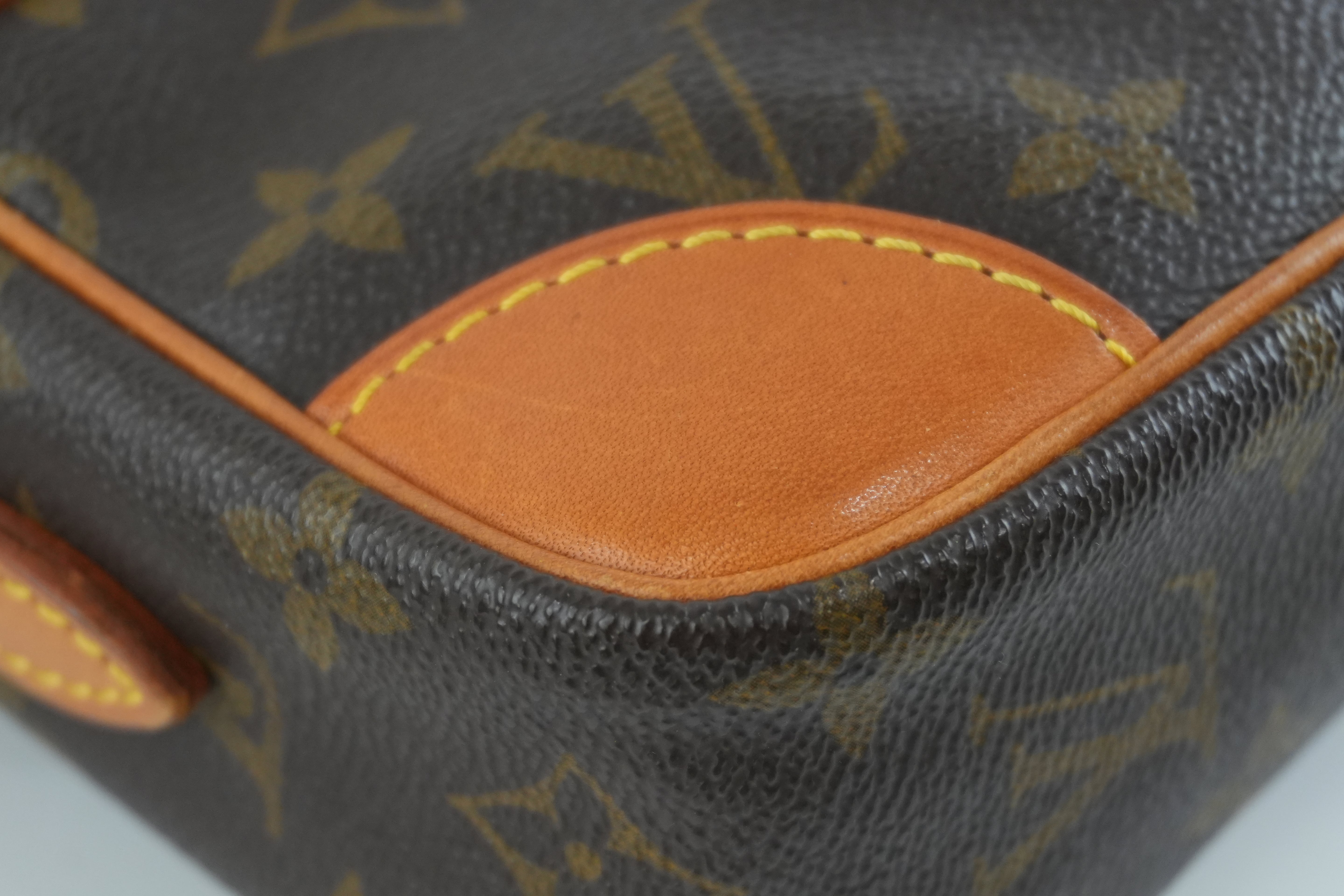 Louis Vuitton Monogram Trocadero Shoulder Bag Used