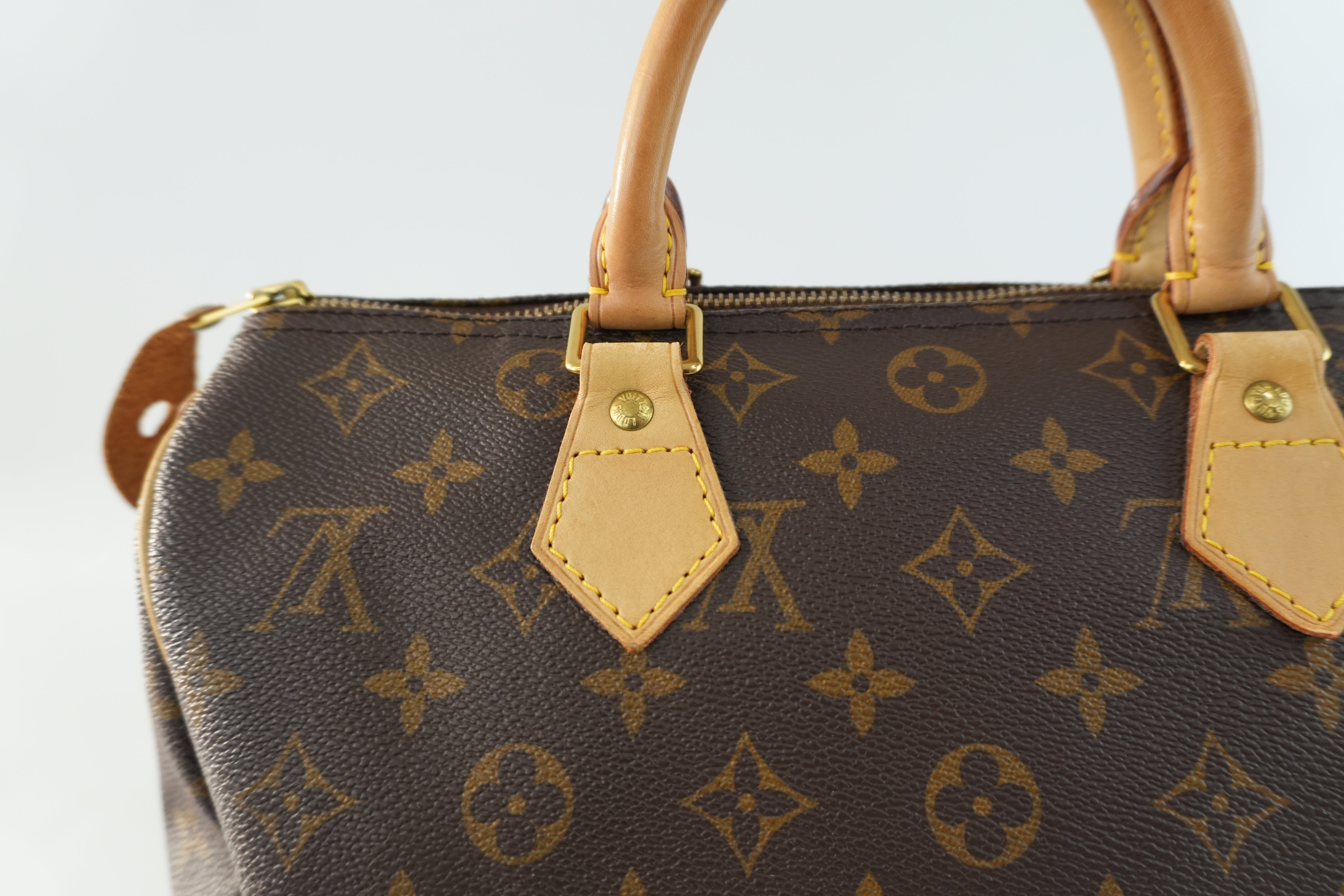 Louis Vuitton Monogram Speedy 30 Handbag Used