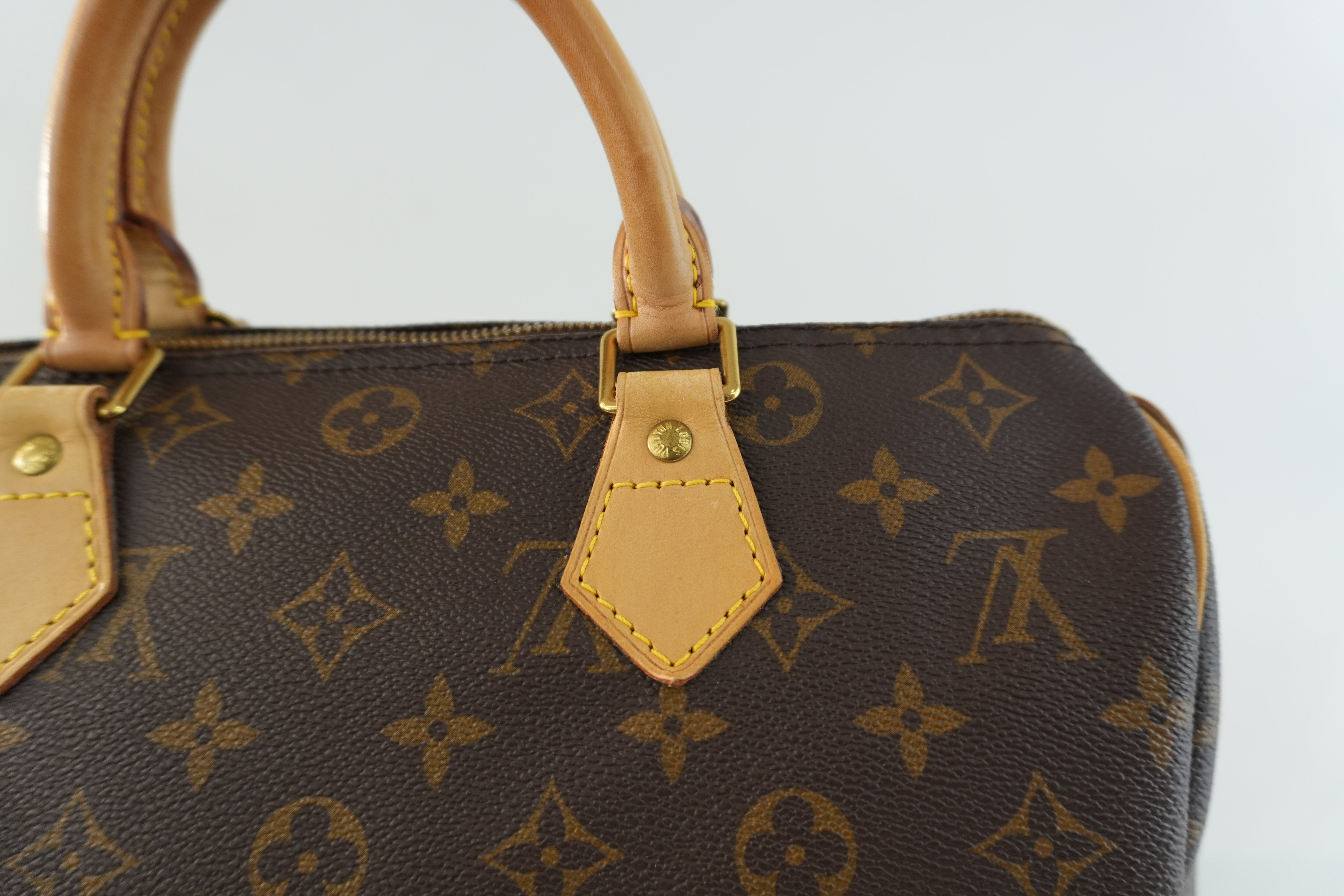 Louis Vuitton Monogram Speedy 30 Handbag Used