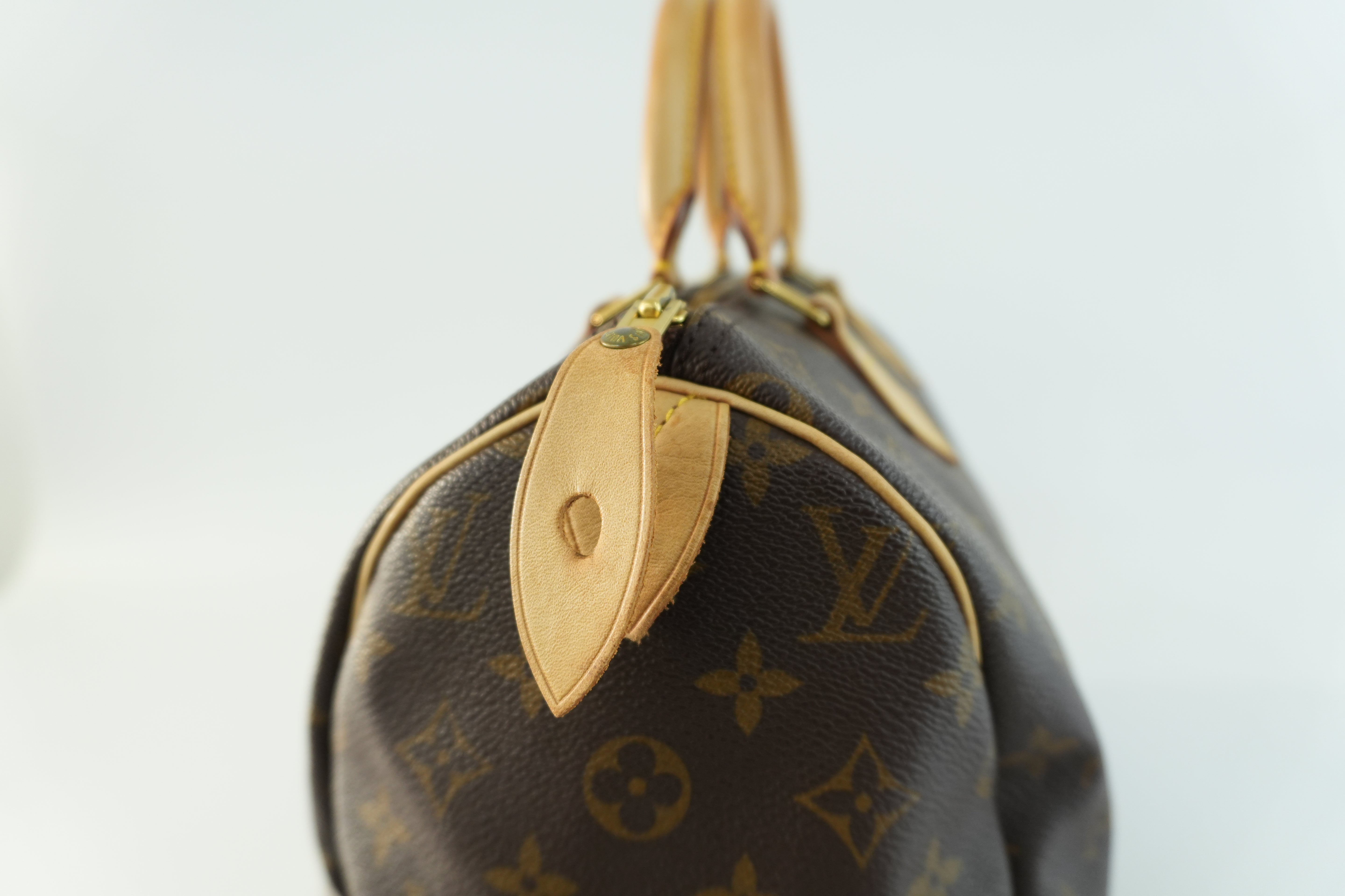 Louis Vuitton Monogram Speedy 30 Handbag Used