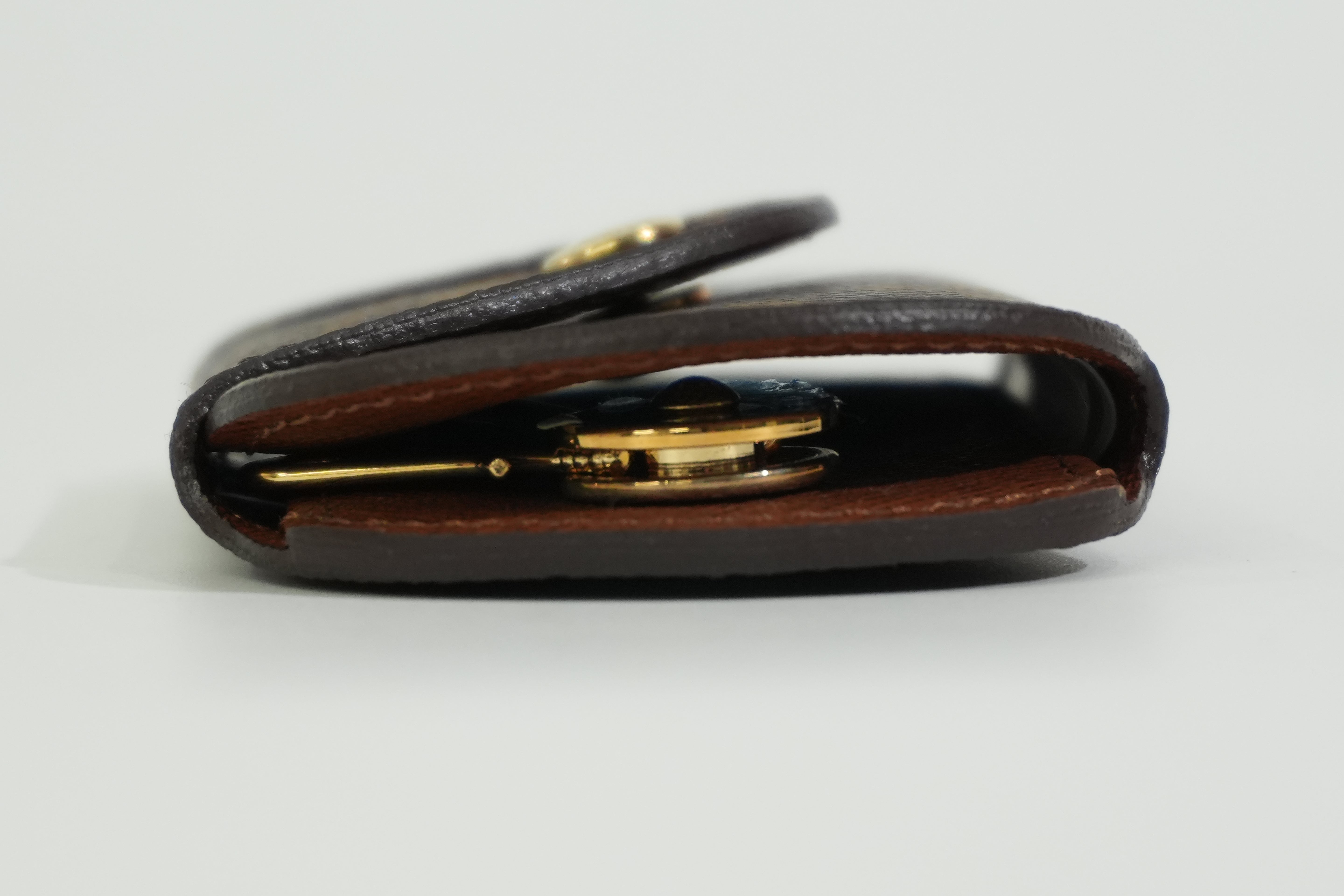 Pre-owned Louis Vuitton Monogram Oval Multicles 4